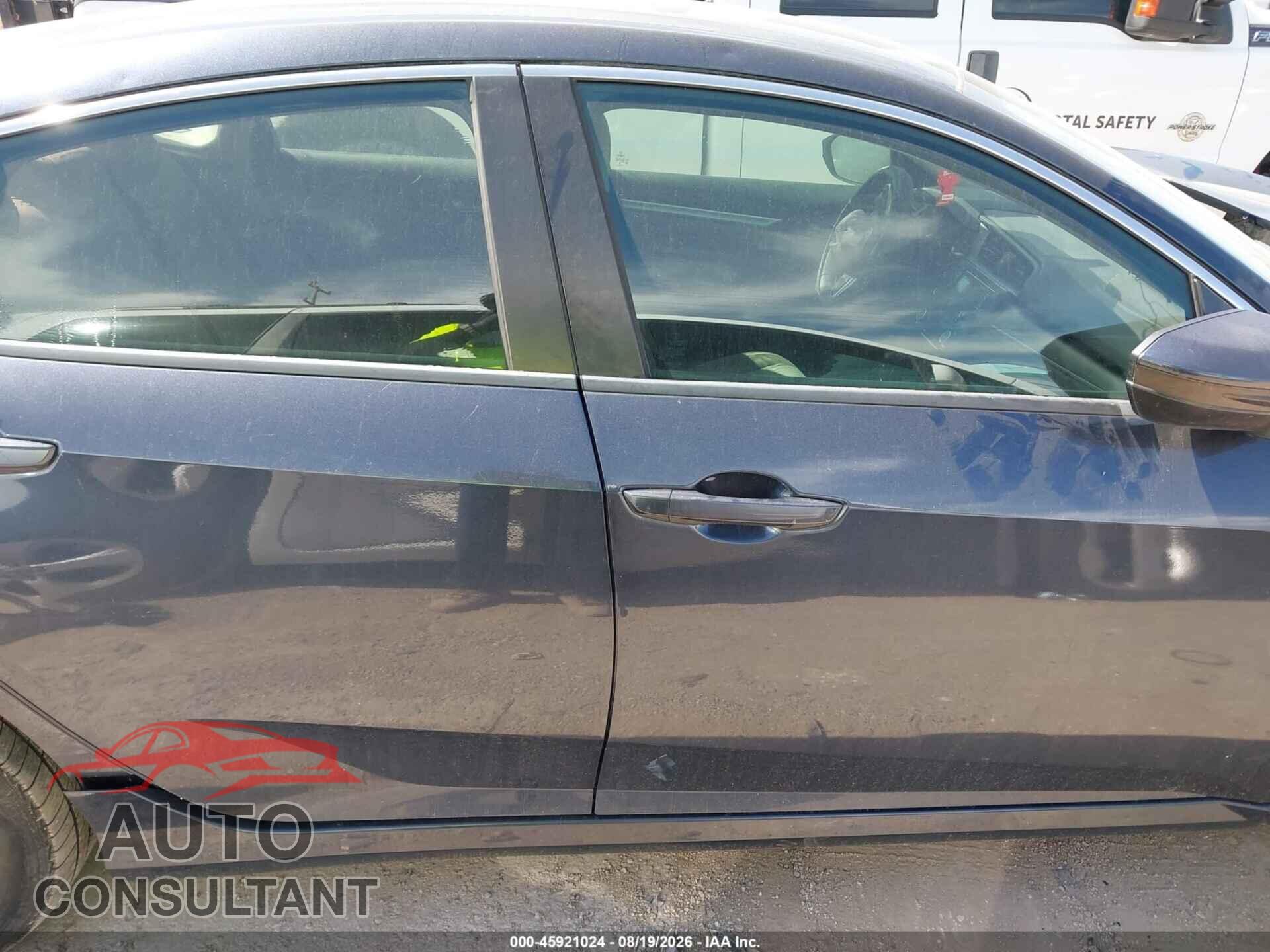 HONDA CIVIC 2017 - 19XFC2F58HE000525