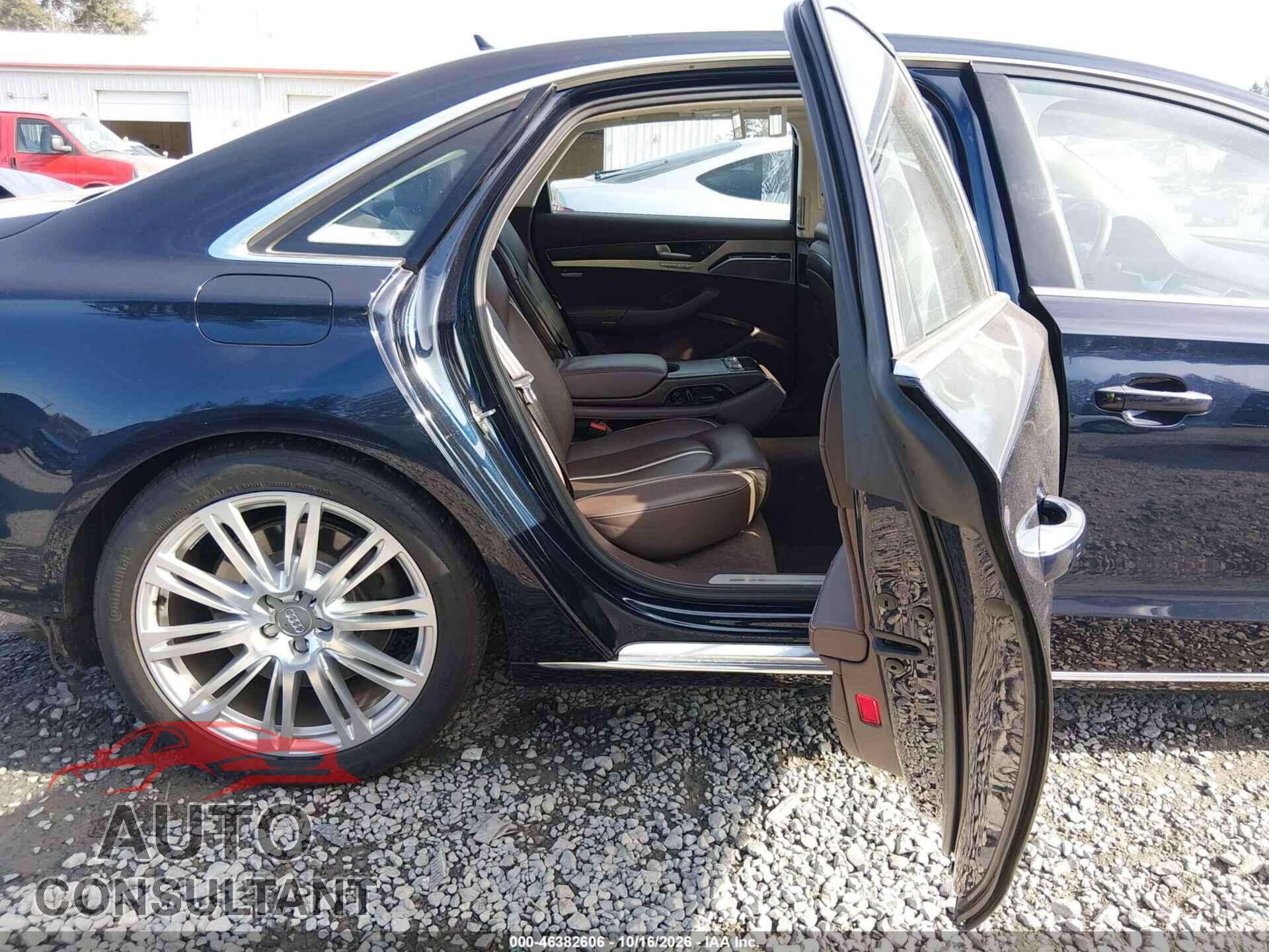 AUDI A8 L 2012 - WAURVAFD1CN008086