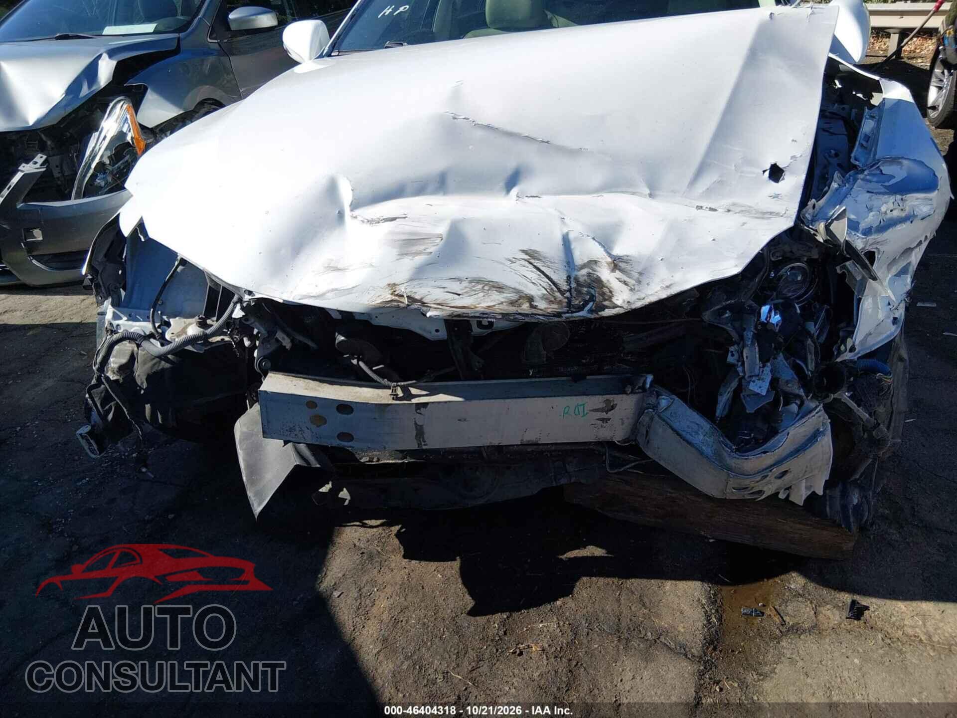 LEXUS IS 2011 - JTHBF5C28B5143672