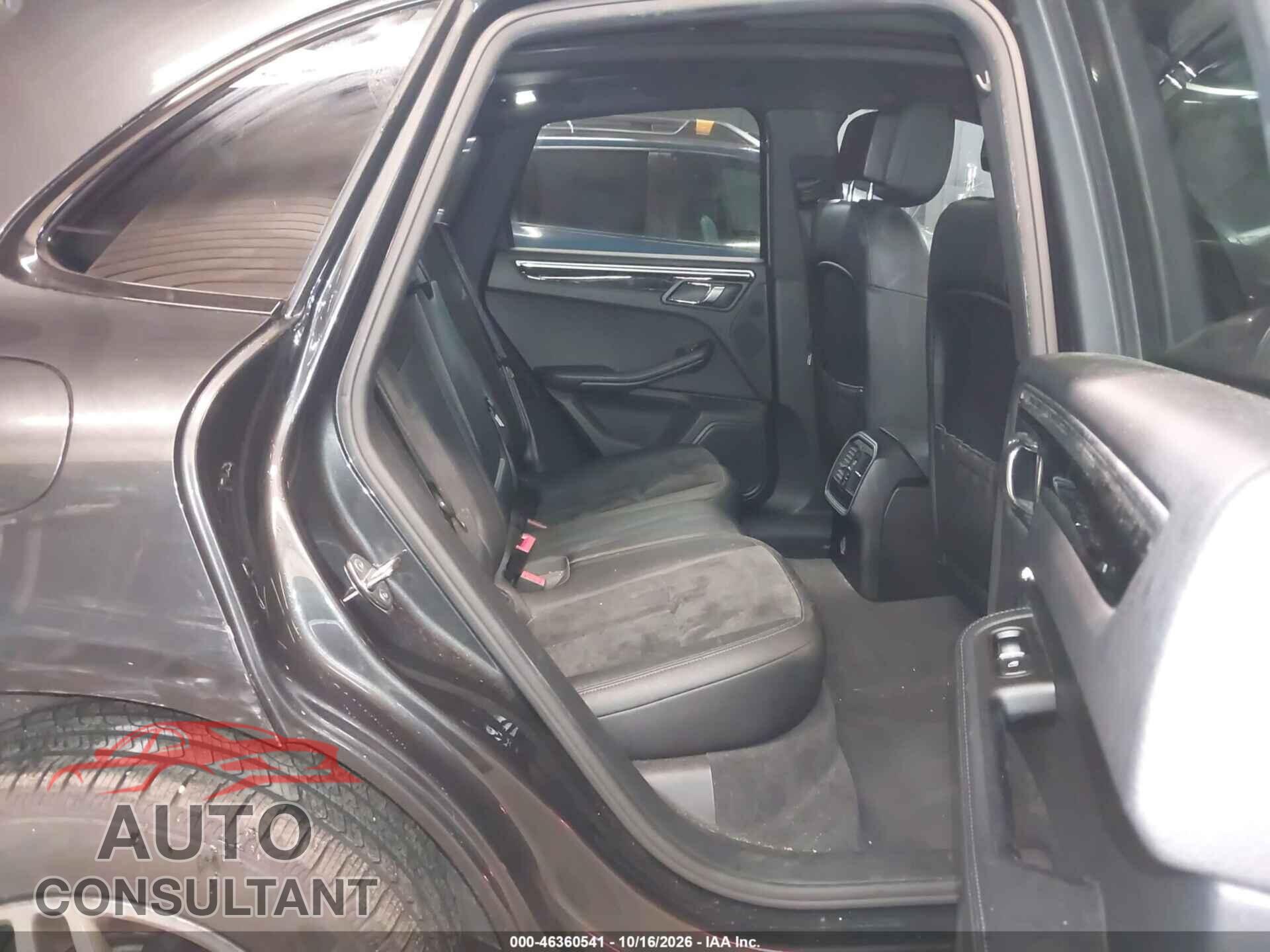 PORSCHE MACAN 2017 - WP1AA2A52HLB01699