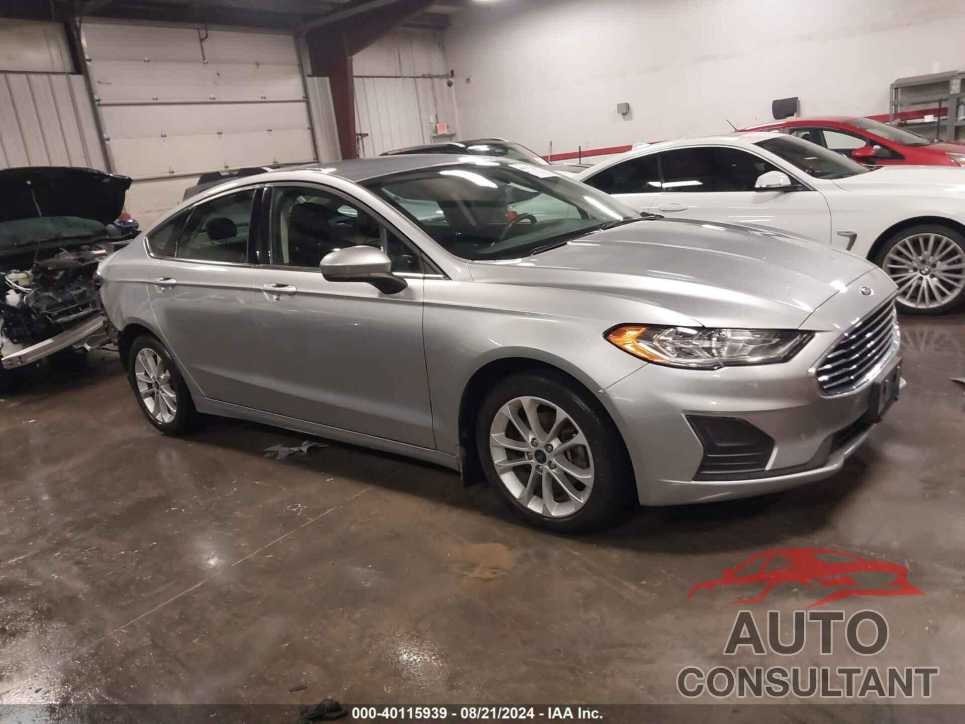 FORD FUSION 2020 - 3FA6P0LU0LR111825