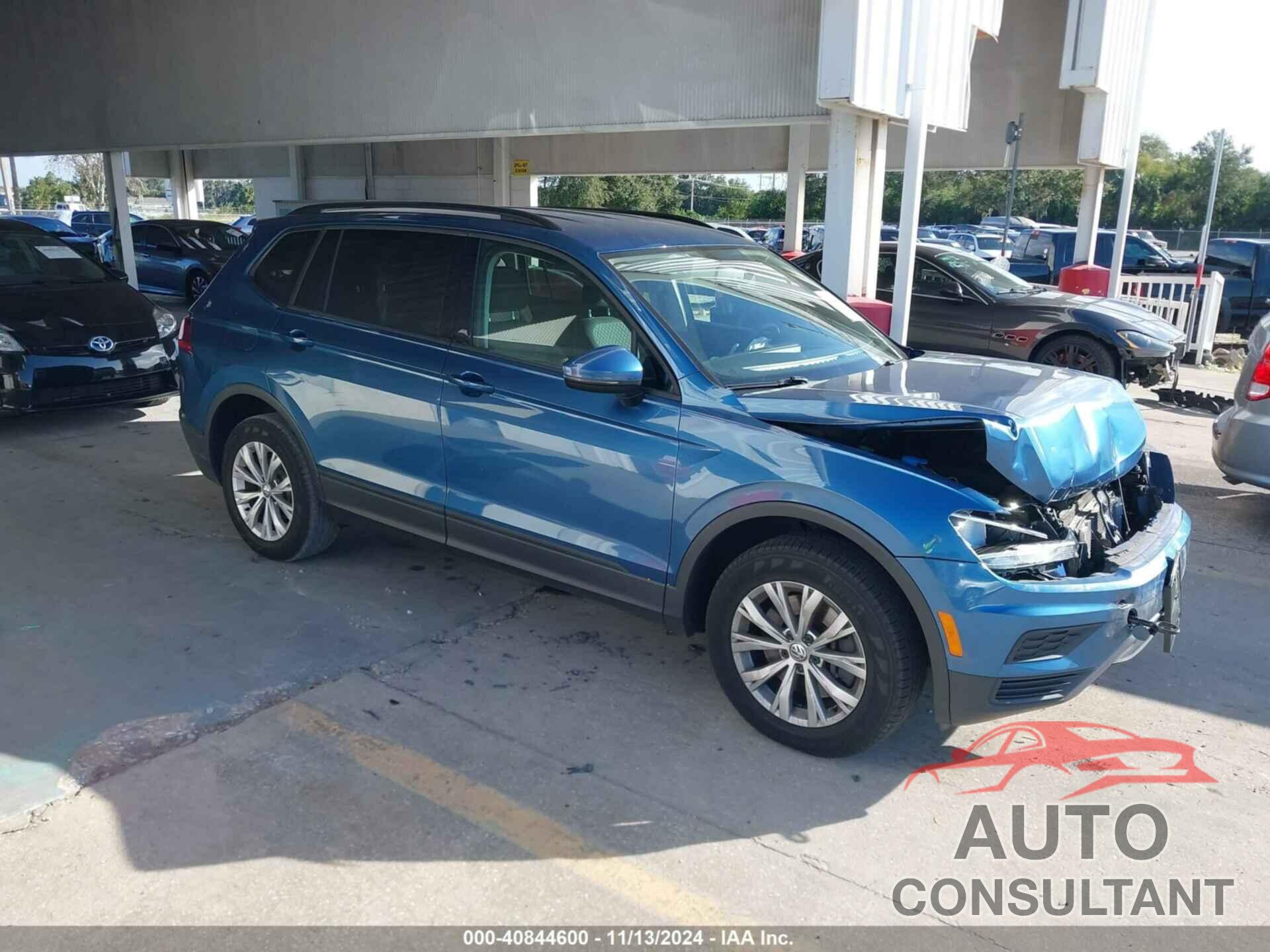 VOLKSWAGEN TIGUAN 2018 - 3VV1B7AX4JM059717