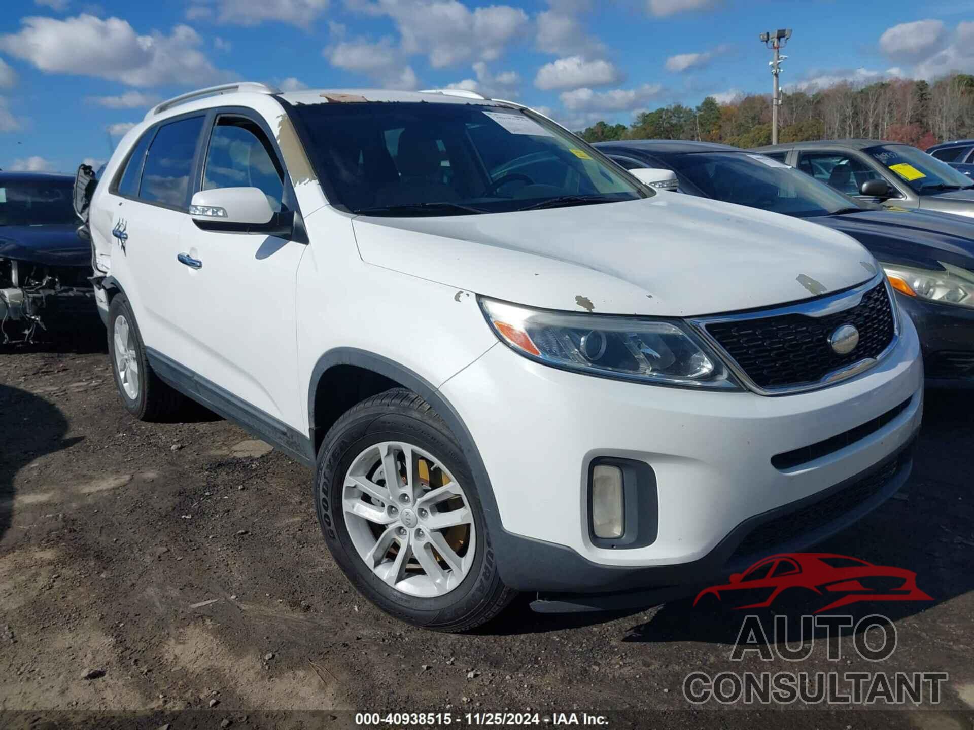KIA SORENTO 2015 - 5XYKT4A72FG553349