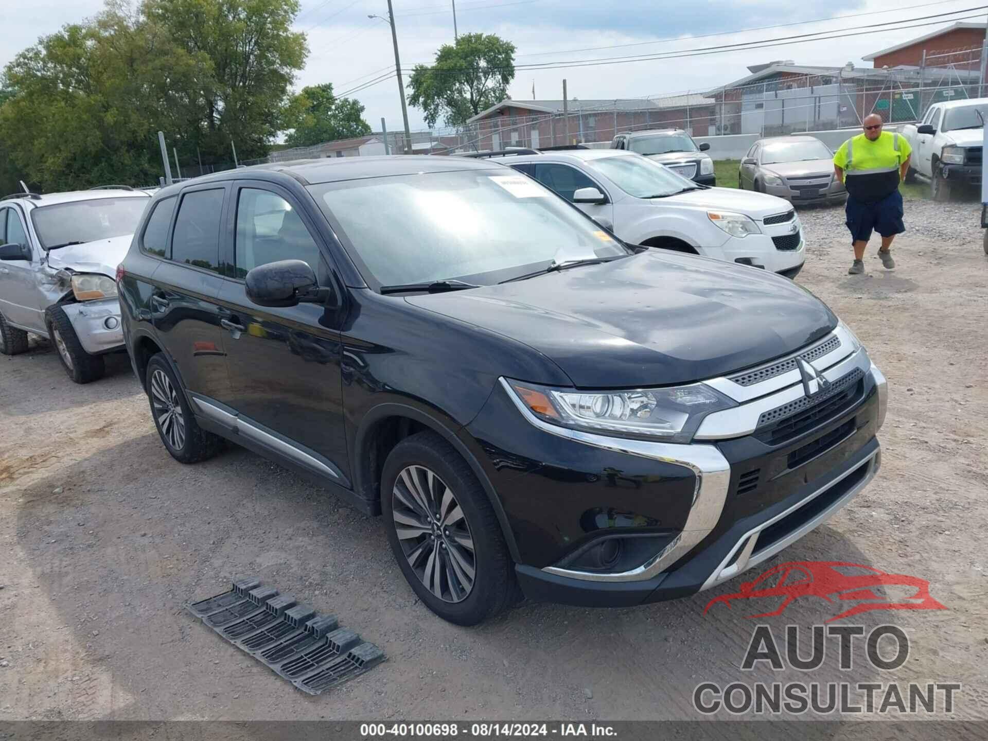 MITSUBISHI OUTLANDER 2020 - JA4AZ3A37LZ012368