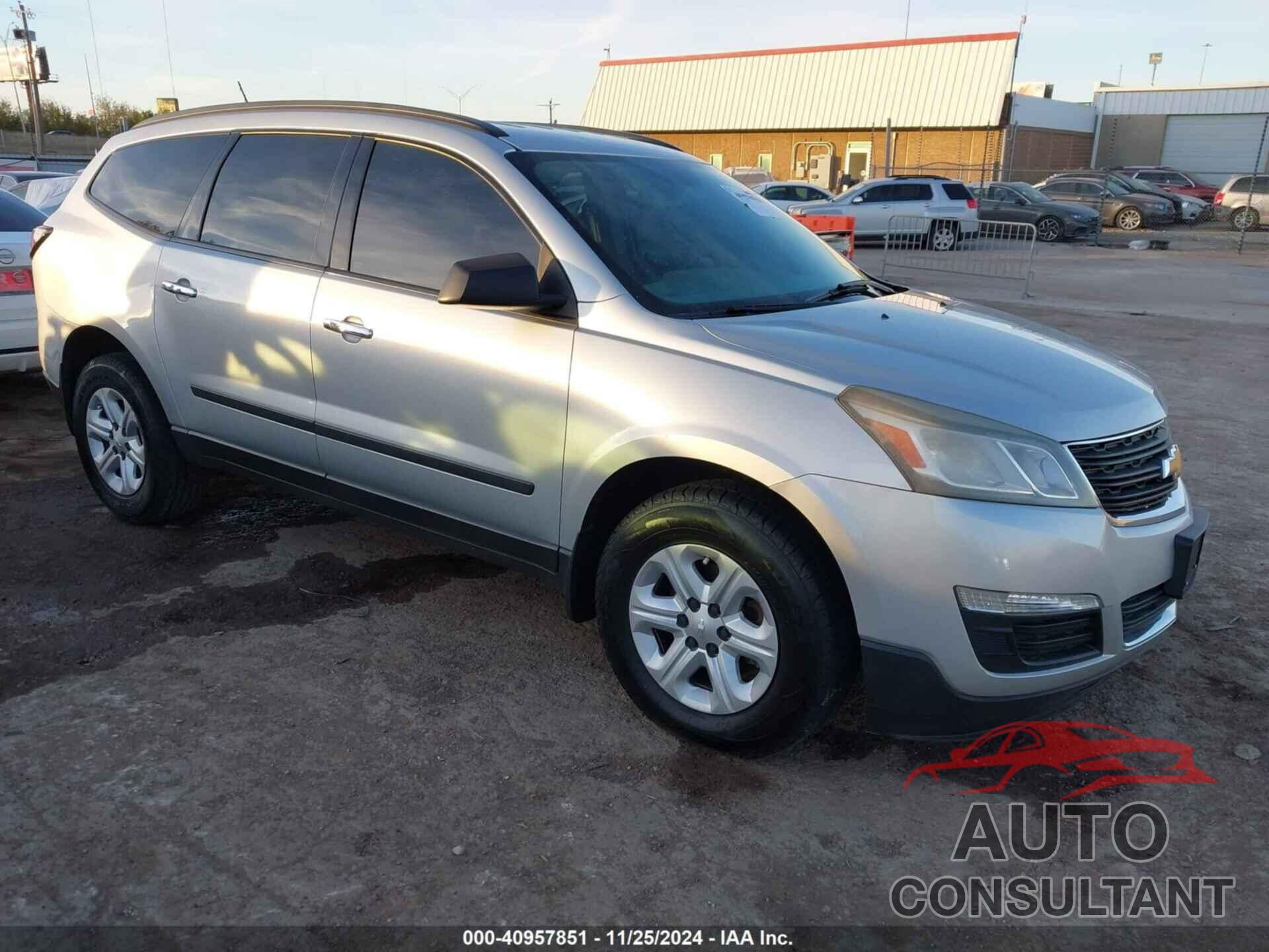 CHEVROLET TRAVERSE 2015 - 1GNKRFED2FJ335722