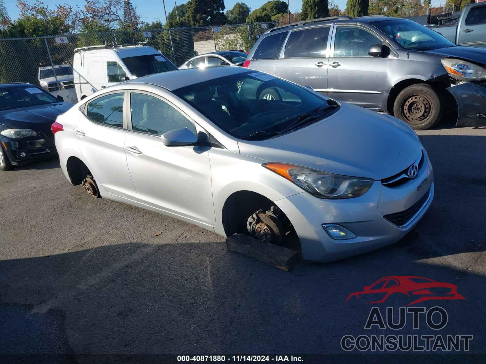 HYUNDAI ELANTRA 2012 - KMHDH4AE8CU288886