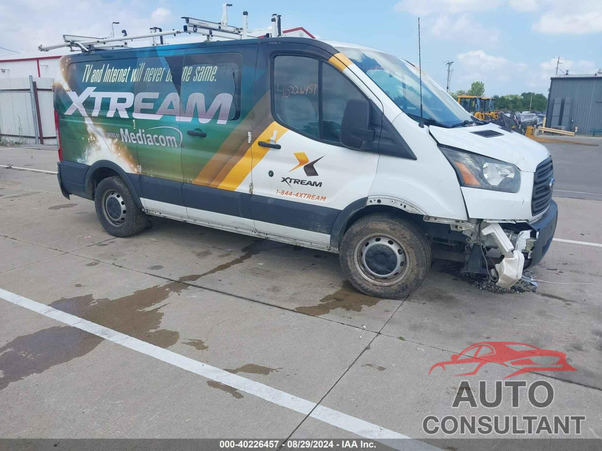 FORD TRANSIT-150 2015 - 1FTNE1ZM7FKA92272