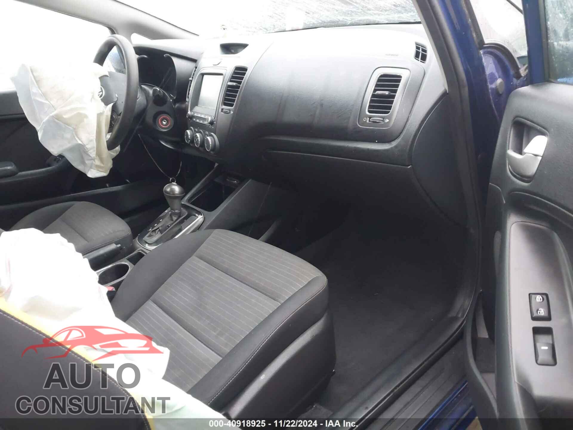 KIA FORTE 2018 - 3KPFL4A73JE192060