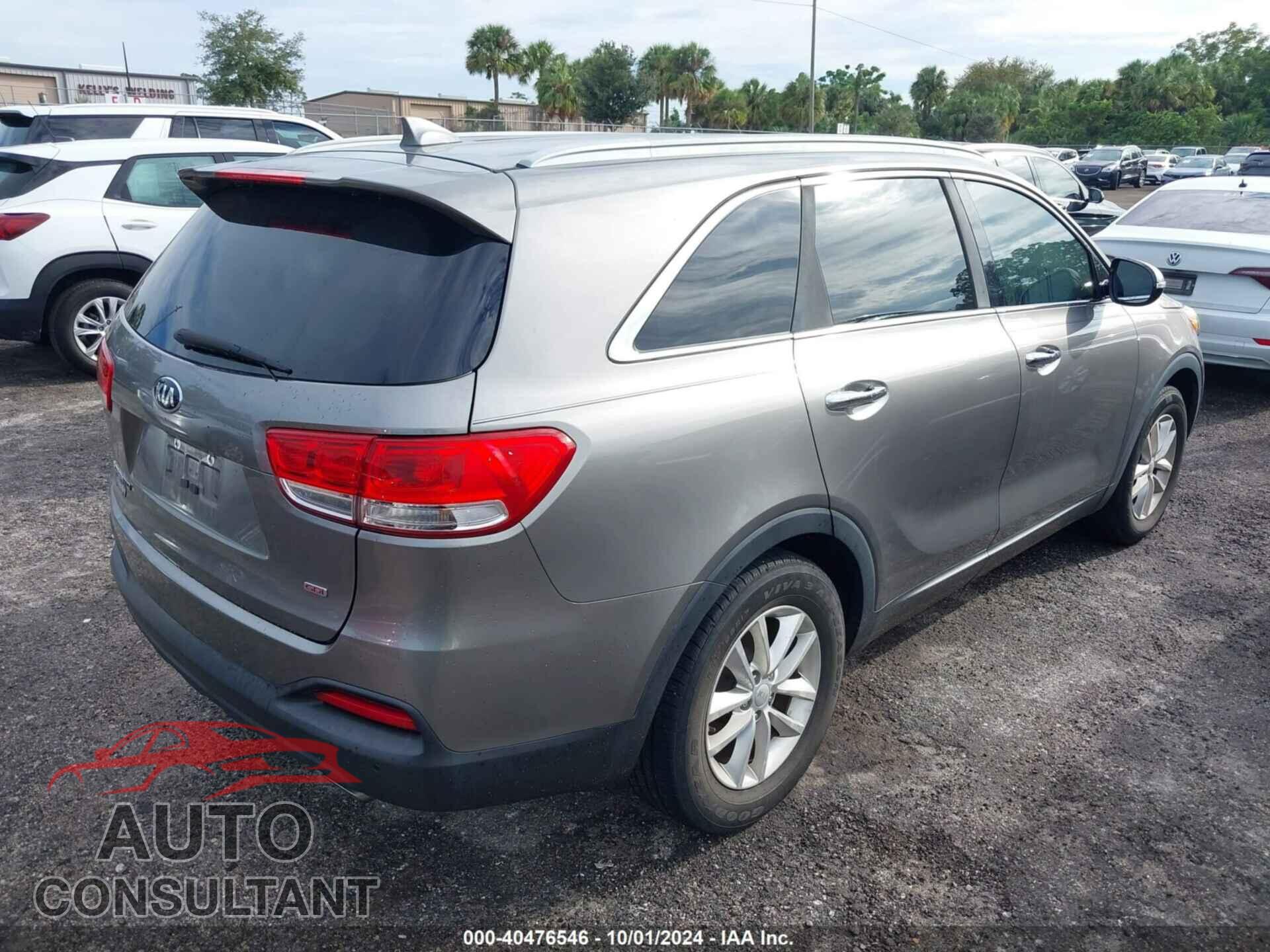 KIA SORENTO 2017 - 5XYPG4A37HG277941