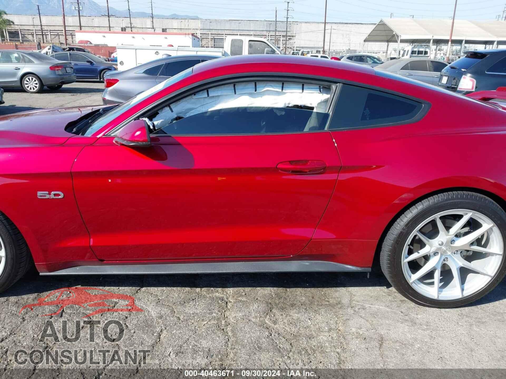 FORD MUSTANG 2018 - 1FA6P8CF4J5135092