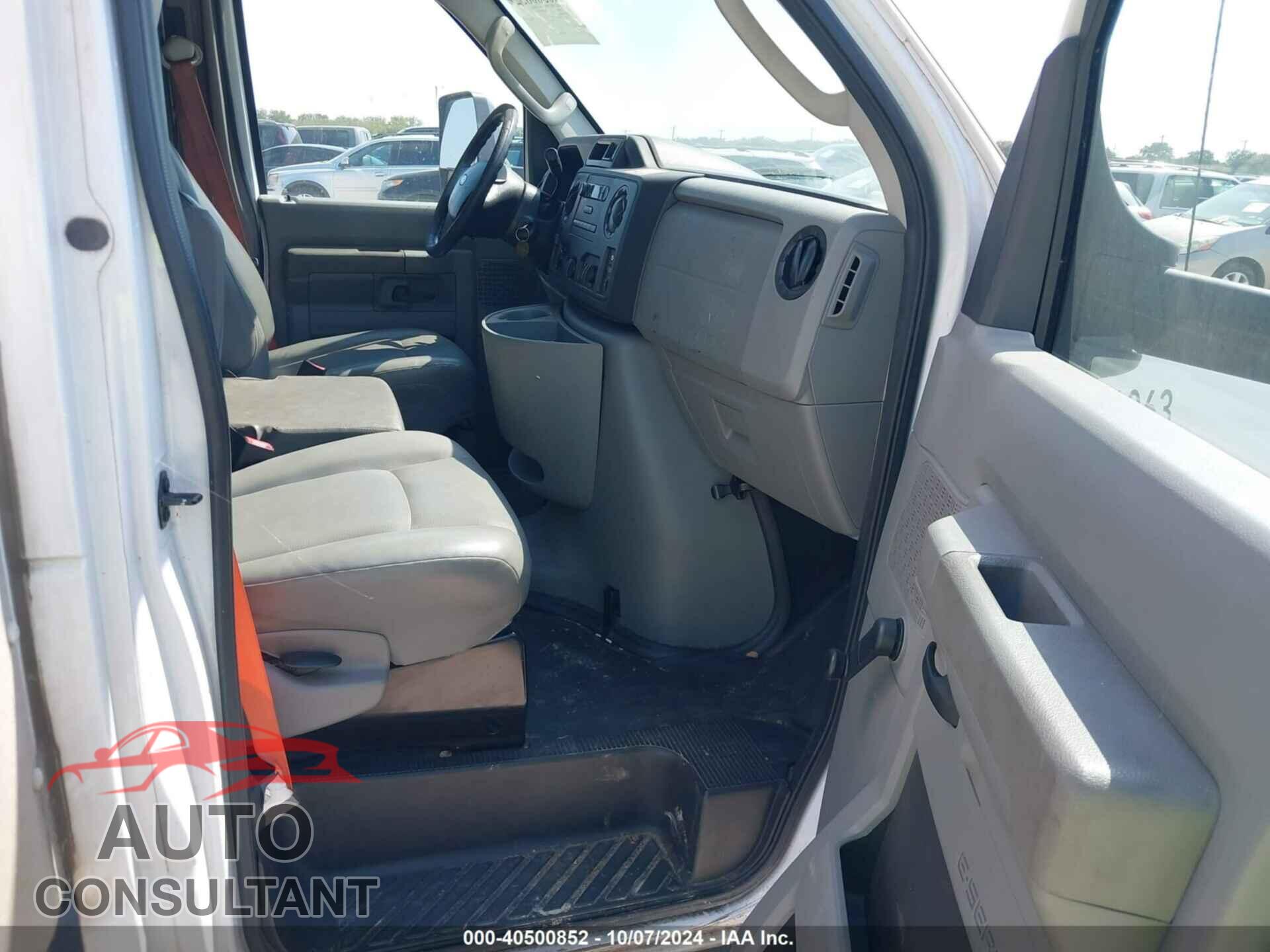 FORD ECONOLINE 2017 - 1FDWE3FS4HDC15628