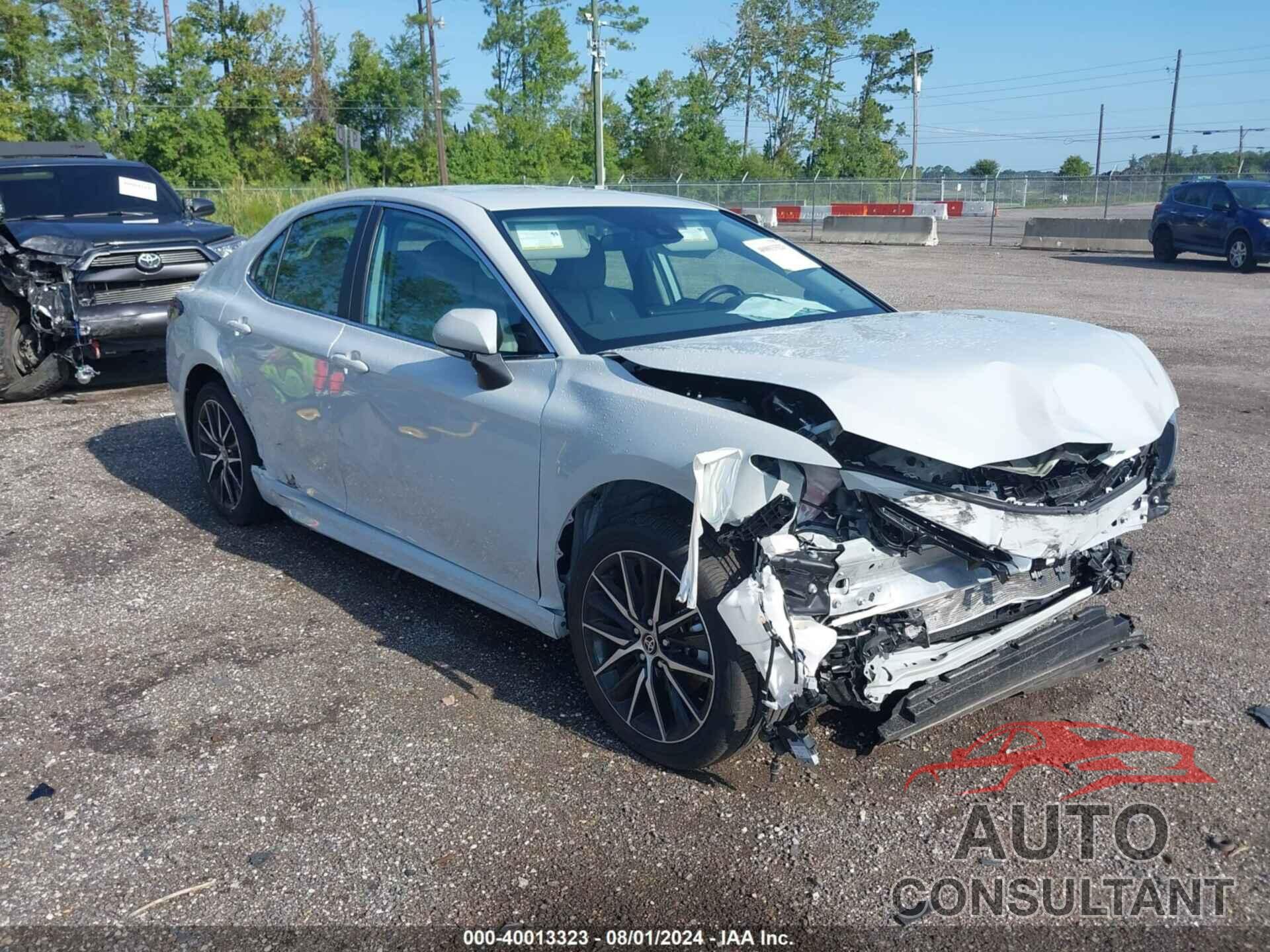 TOYOTA CAMRY 2024 - 4T1G11AK5RU236596