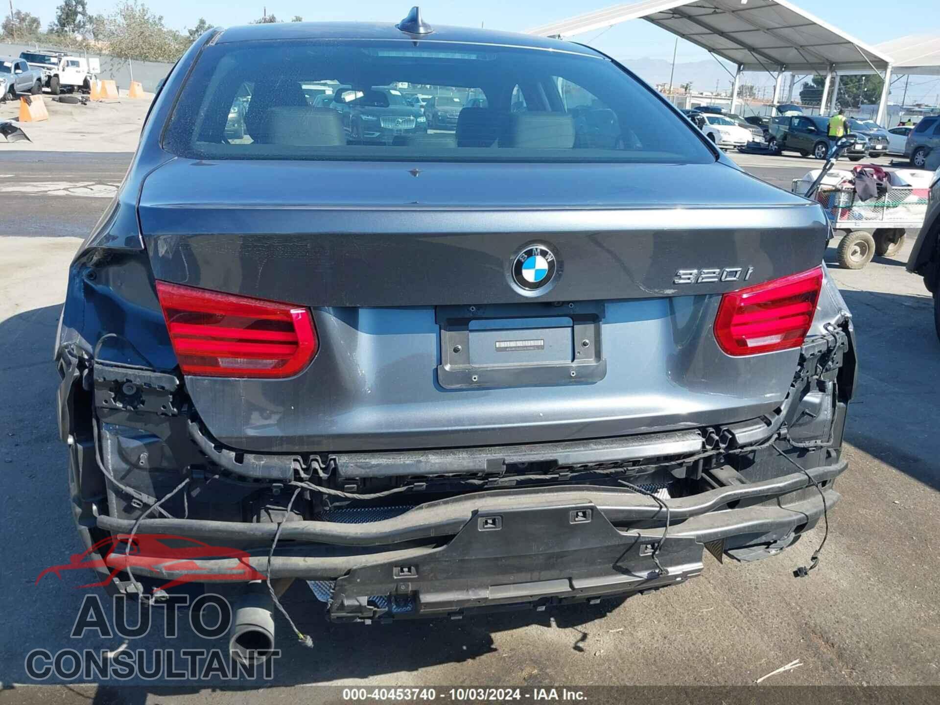 BMW 320I 2016 - WBA8E1G52GNU12085