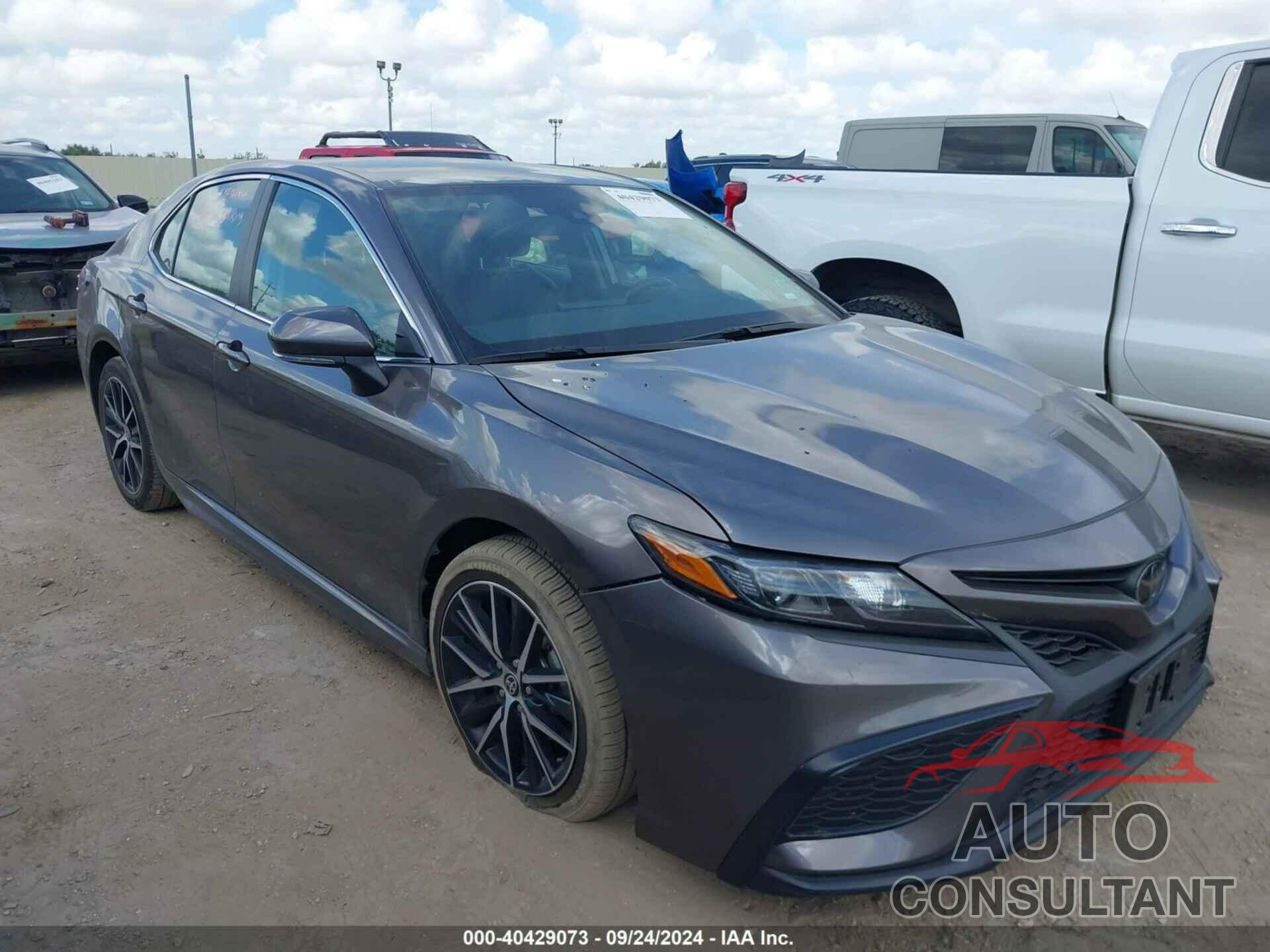 TOYOTA CAMRY 2023 - 4T1G11AK4PU146496