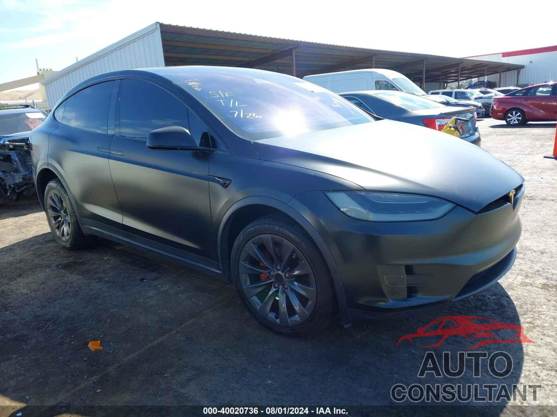 TESLA MODEL X 2017 - 5YJXCBE25HF050711