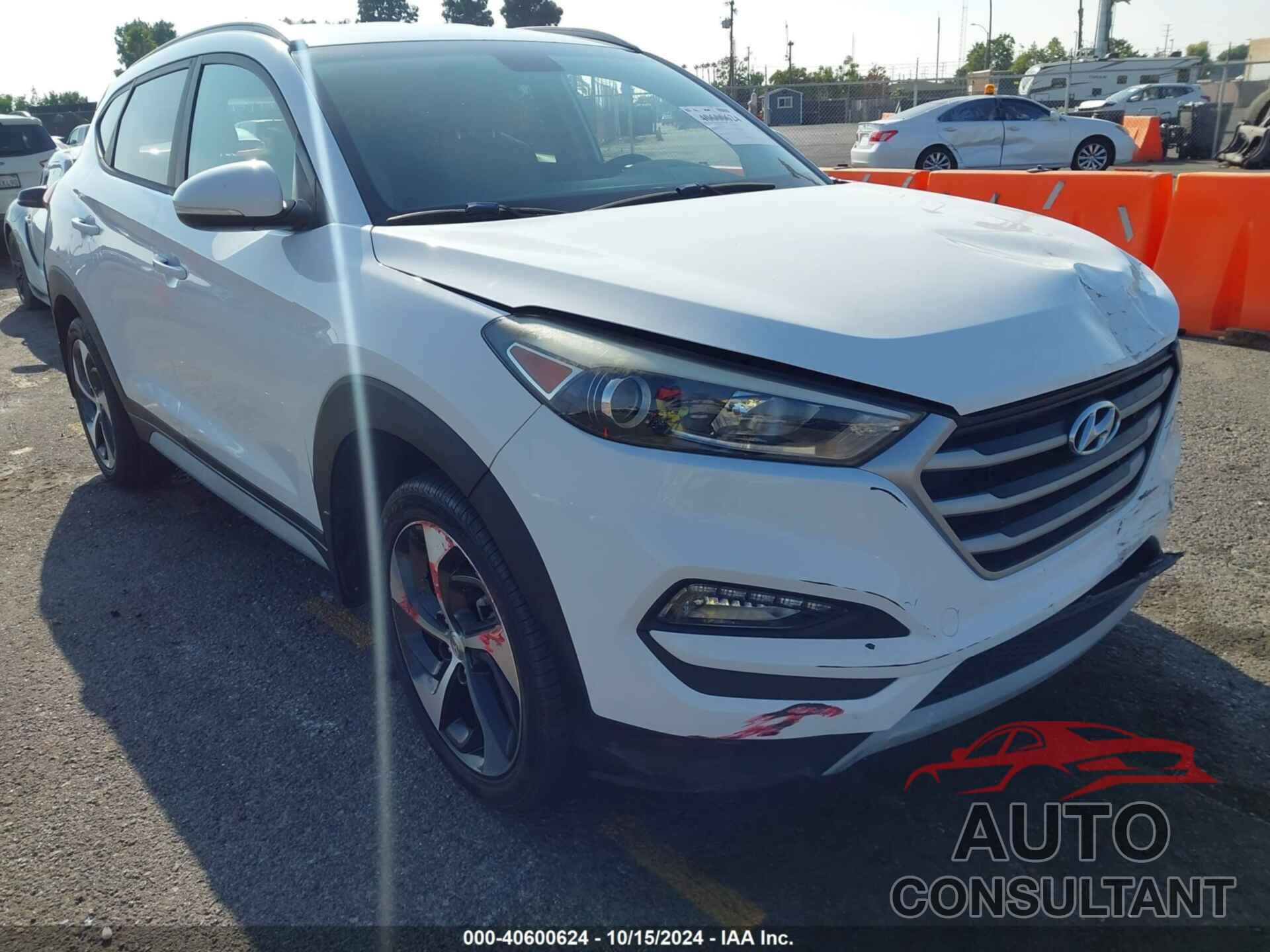 HYUNDAI TUCSON 2017 - KM8J33A21HU388482