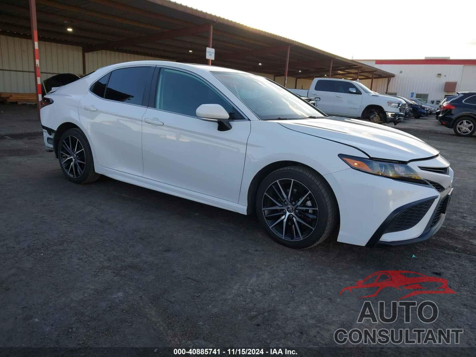 TOYOTA CAMRY 2022 - 4T1G11AK8NU050478