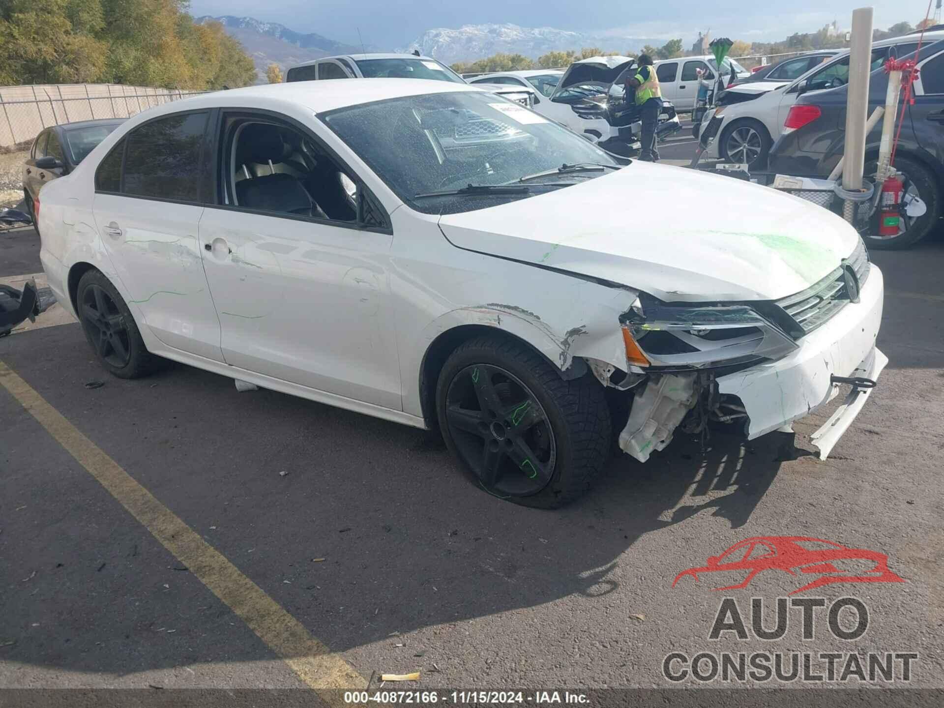 VOLKSWAGEN JETTA 2012 - 3VW1K7AJ1CM357944