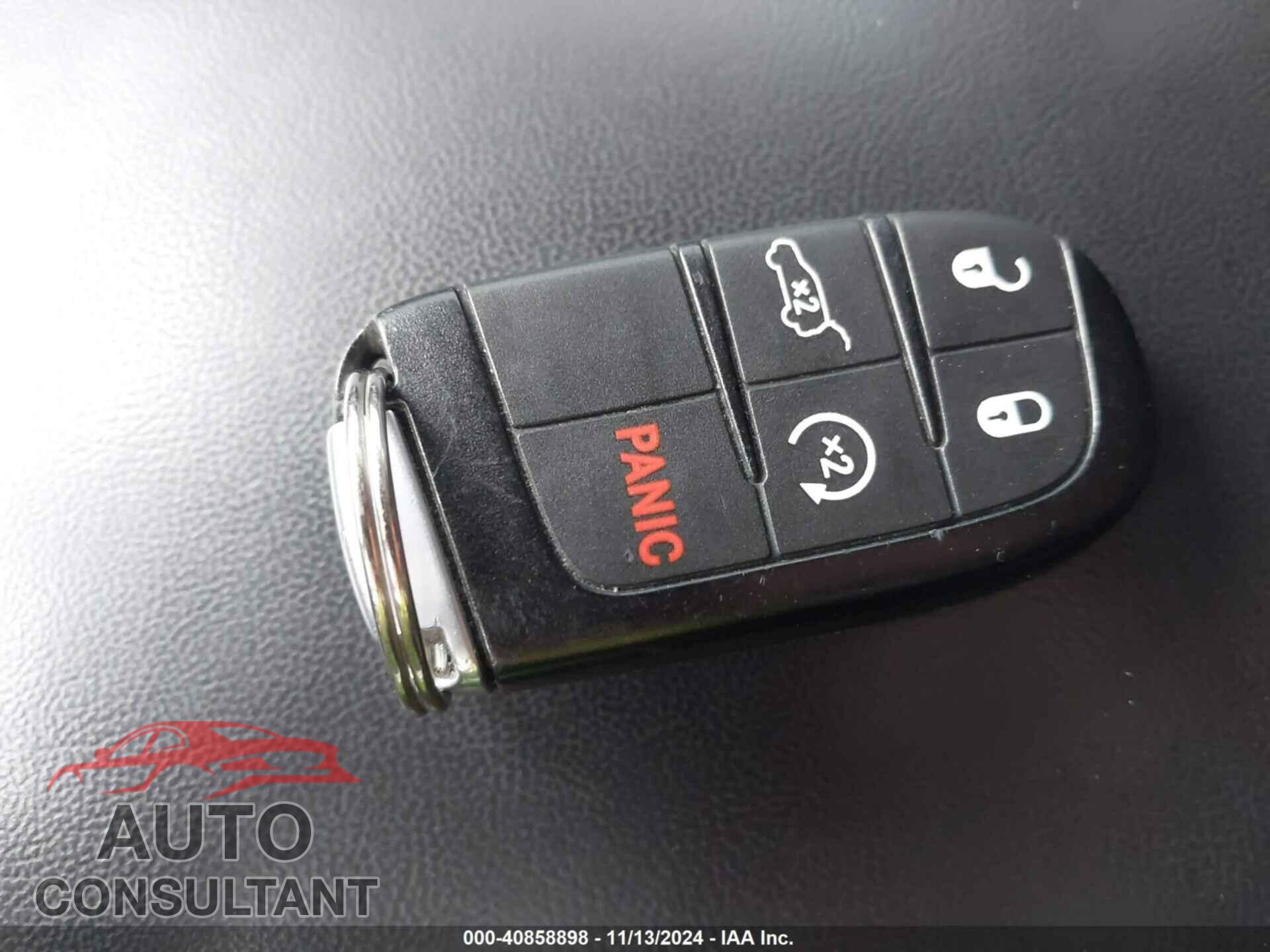 DODGE DURANGO 2017 - 1C4RDJDG7HC930819