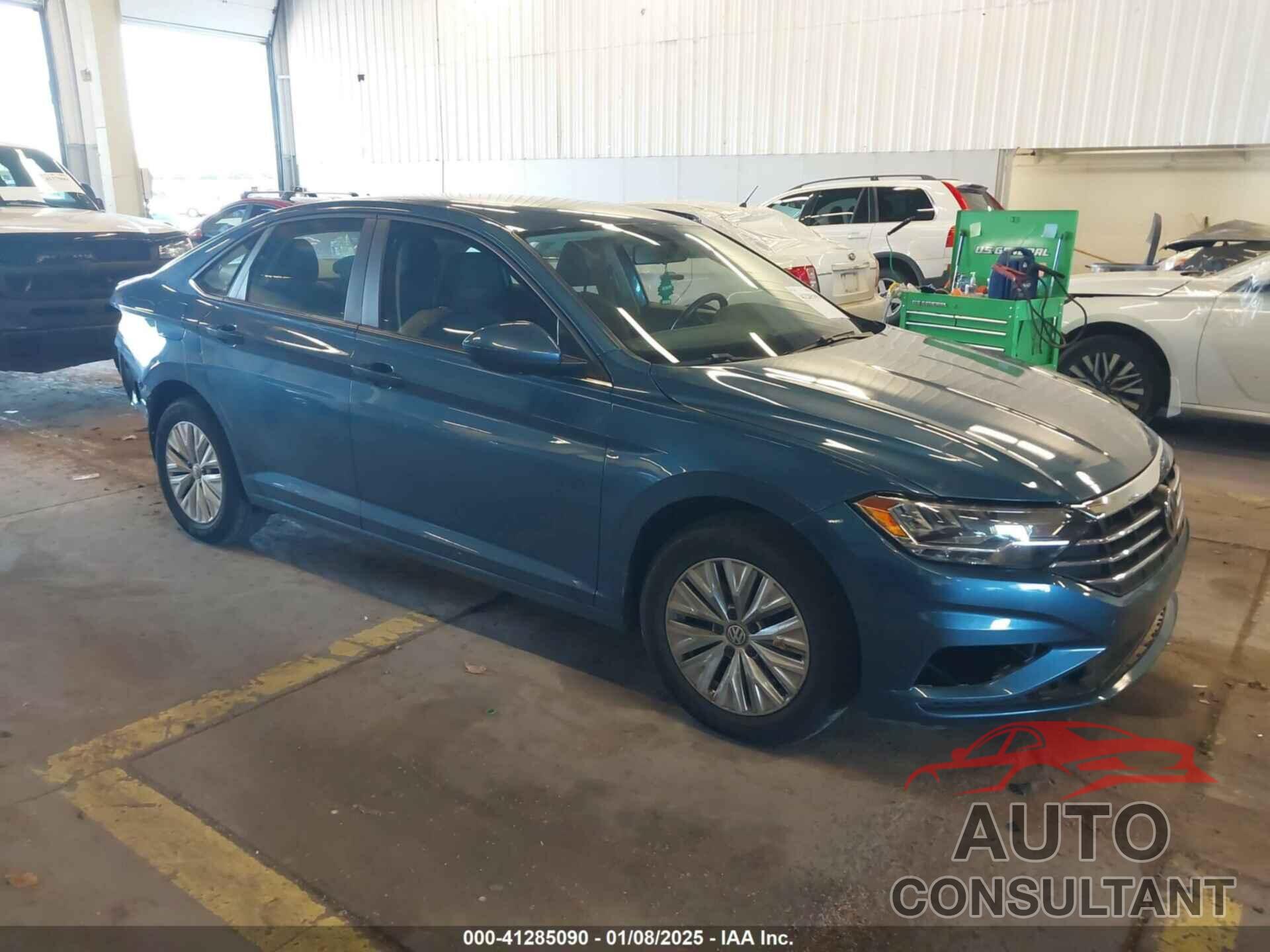 VOLKSWAGEN JETTA 2019 - 3VWN57BUXKM194050