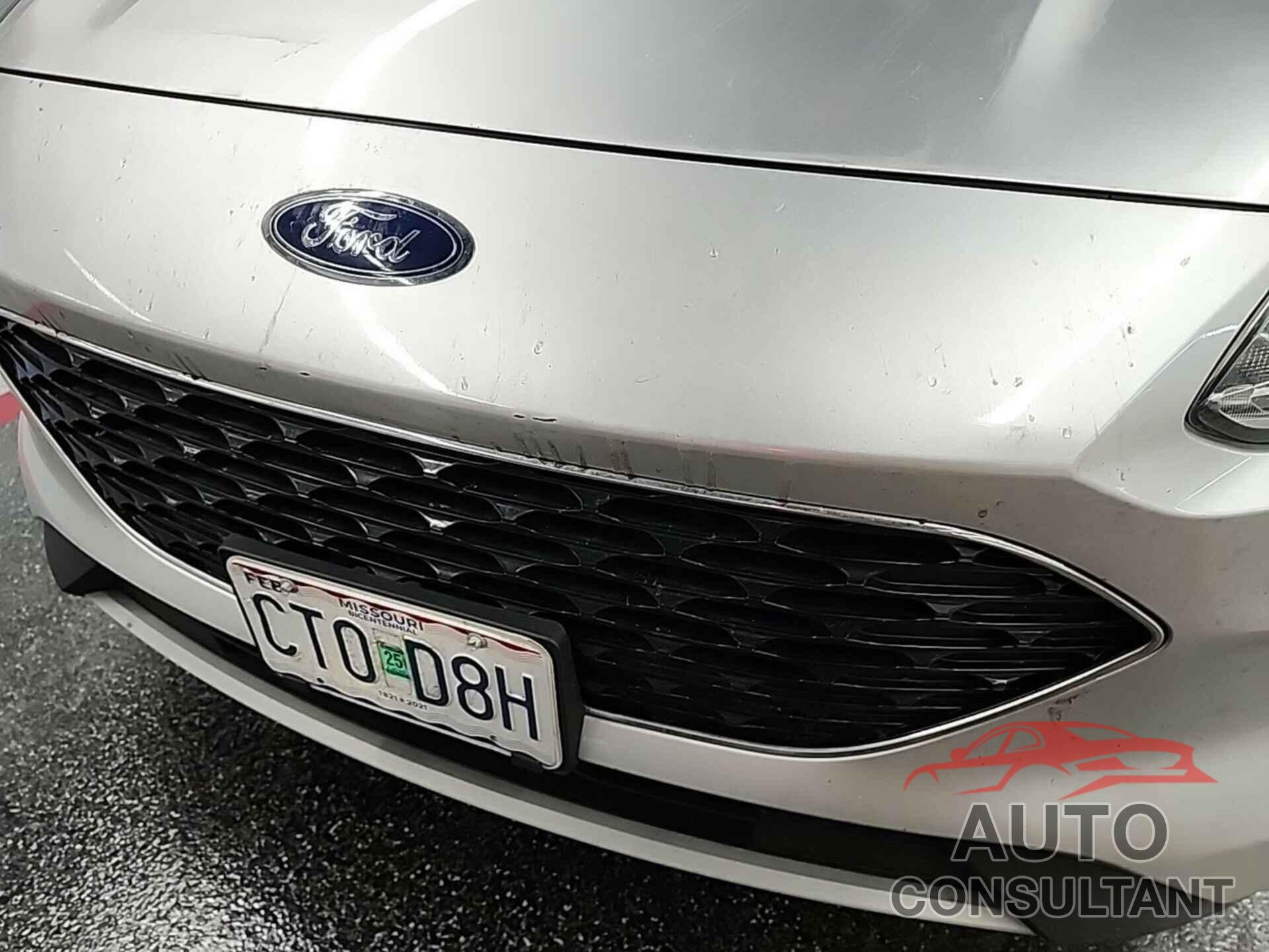 FORD ESCAPE 2020 - 1FMCU9H64LUB11769