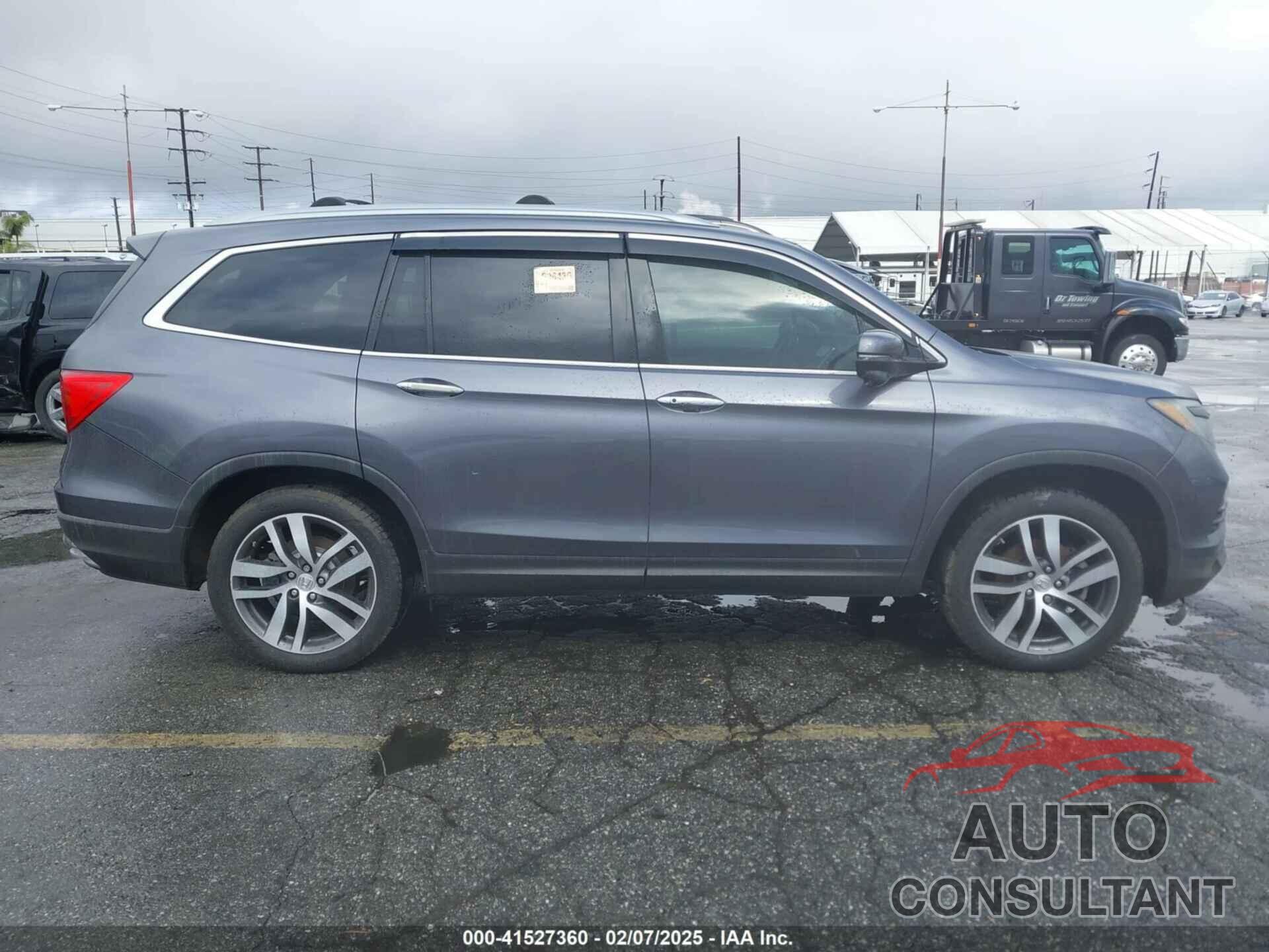 HONDA PILOT 2016 - 5FNYF5H98GB047032