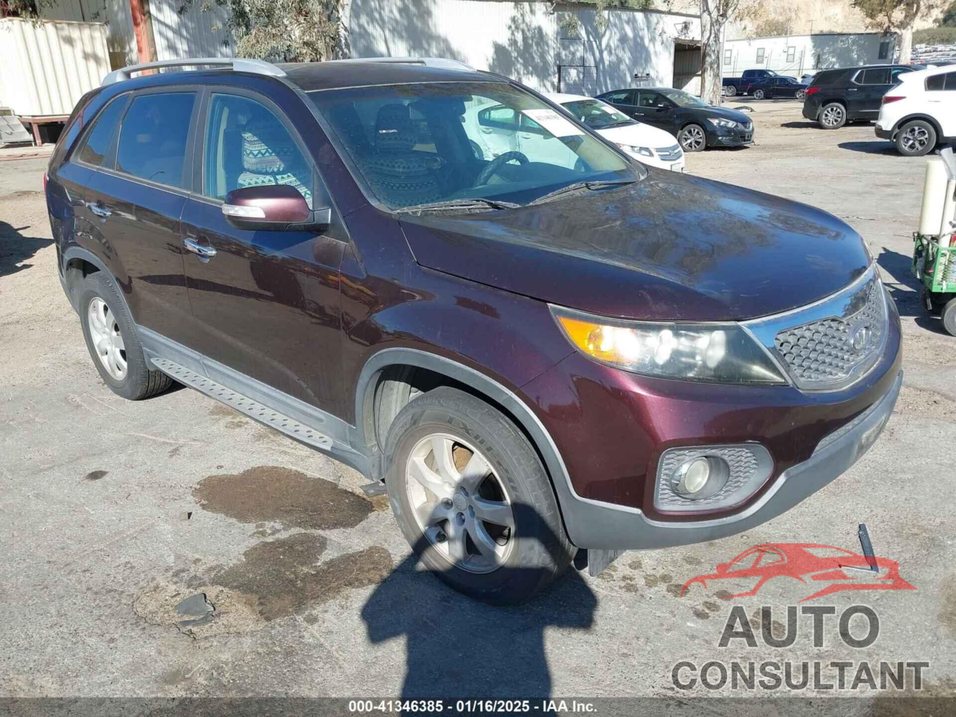 KIA SORENTO 2011 - 5XYKT3A11BG001406