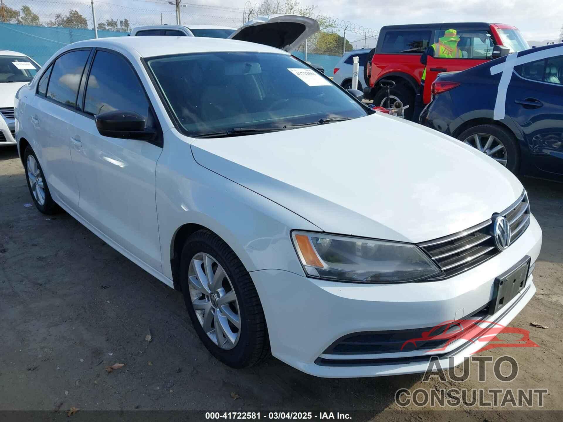 VOLKSWAGEN JETTA 2015 - 3VWD17AJXFM407499