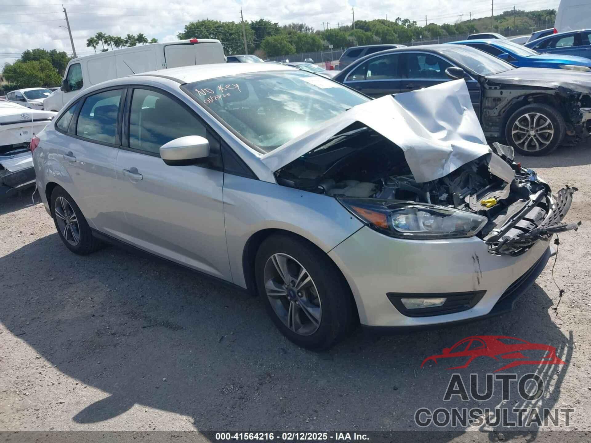 FORD FOCUS 2018 - 1FADP3FE3JL220529