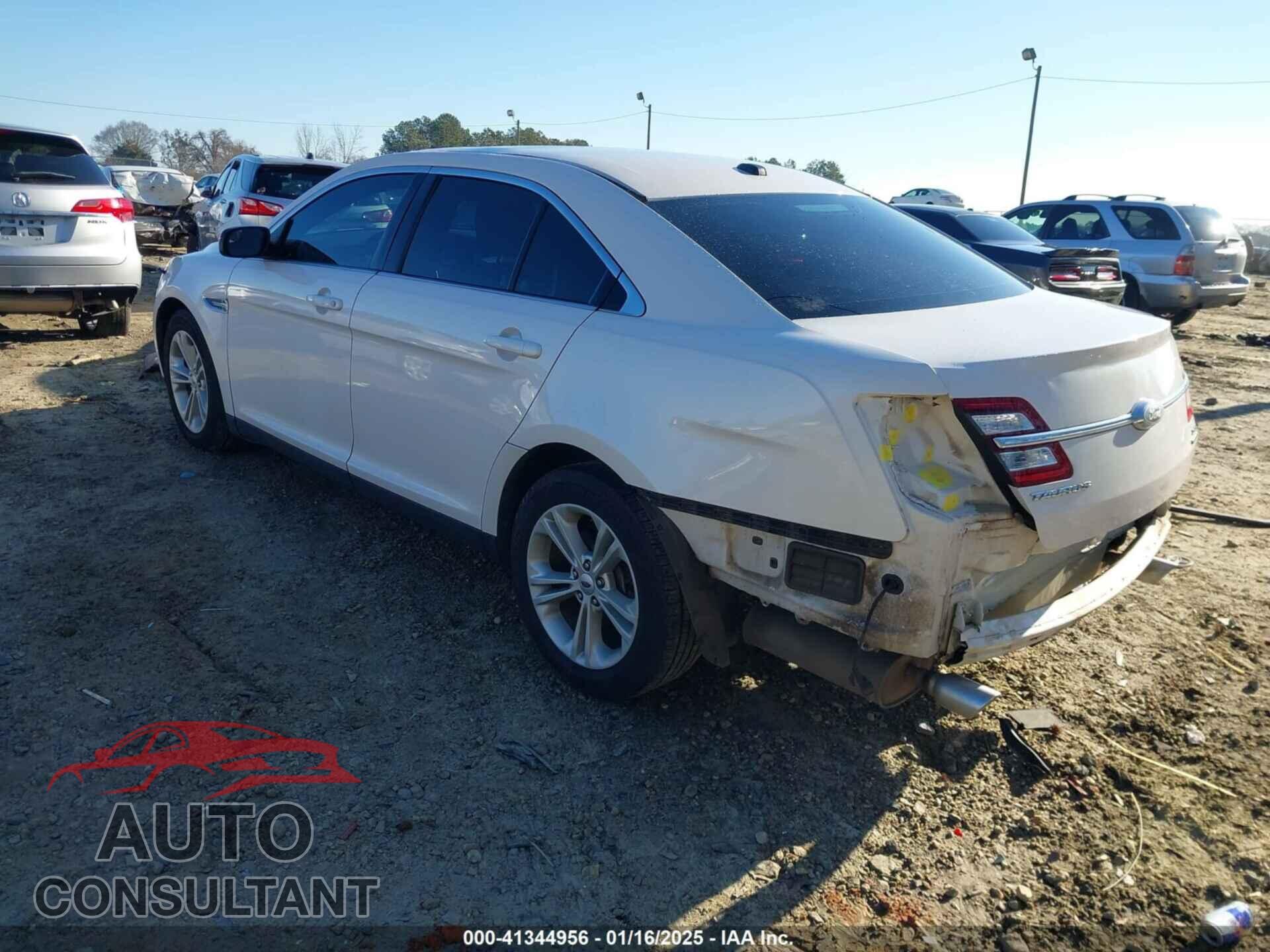 FORD TAURUS 2017 - 1FAHP2E81HG130287