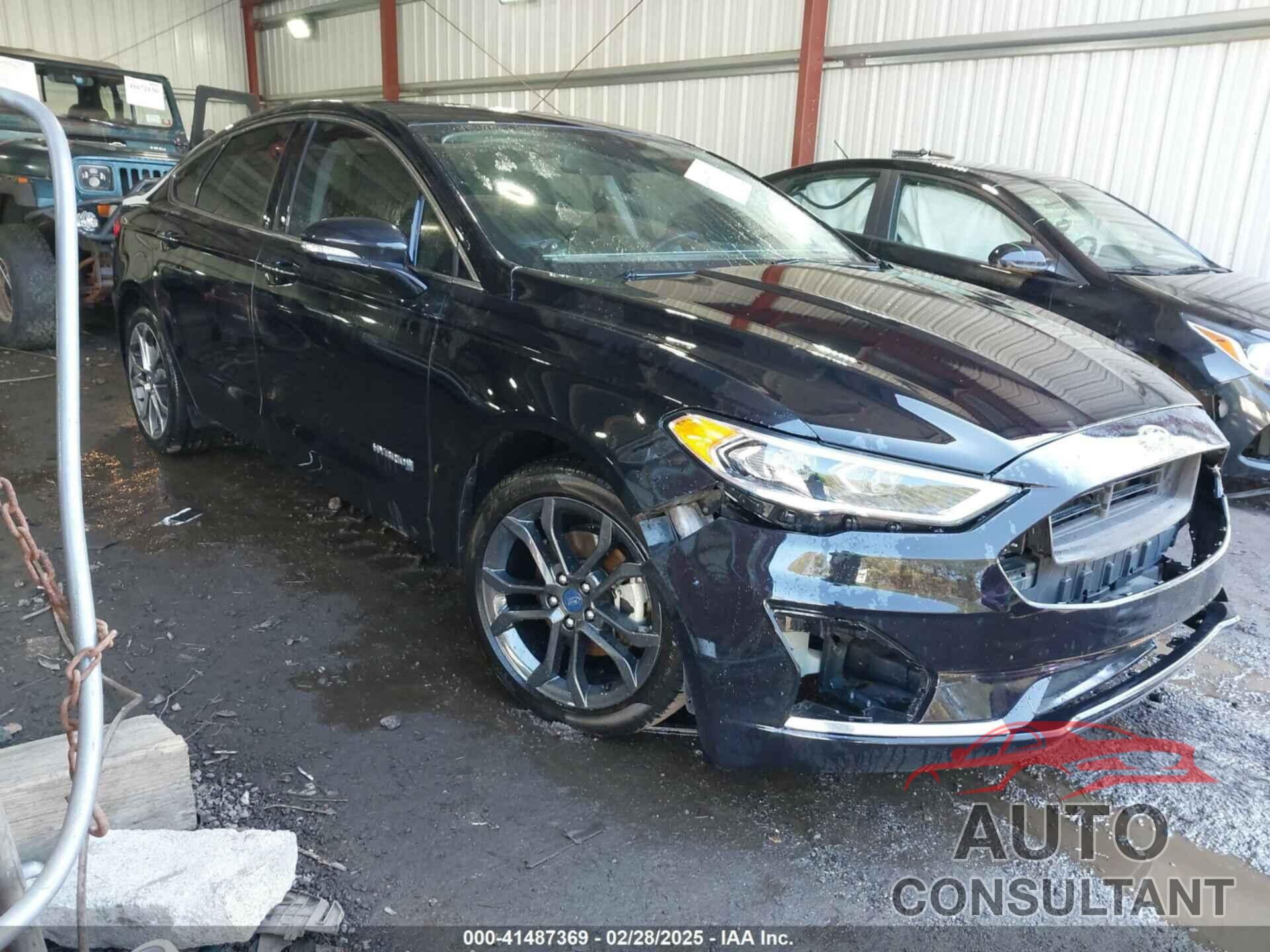 FORD FUSION HYBRID 2019 - 3FA6P0RU3KR243175