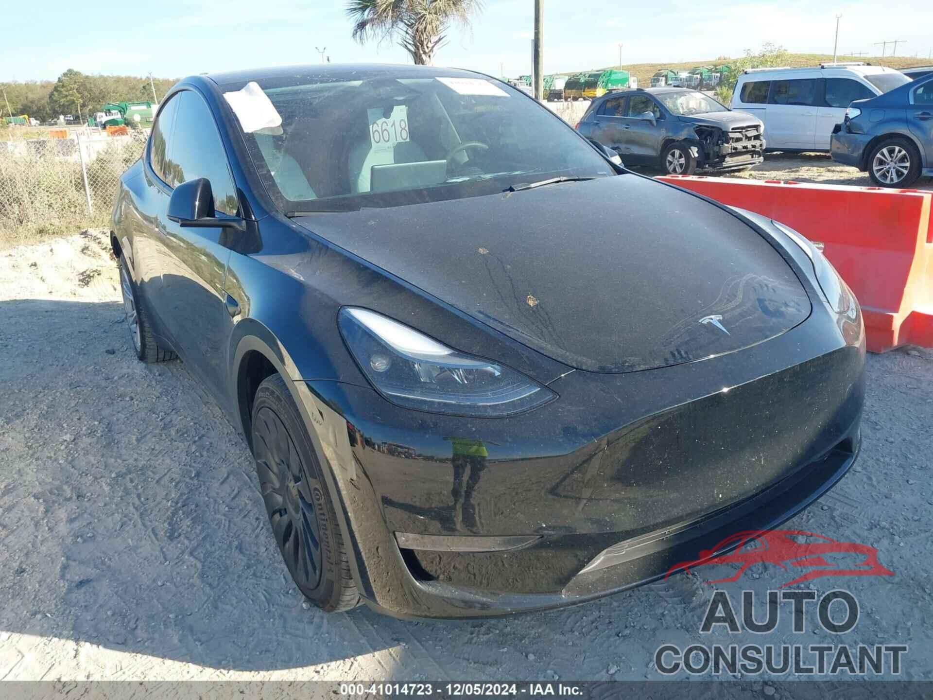 TESLA MODEL Y 2023 - 7SAYGDEE8PF799227