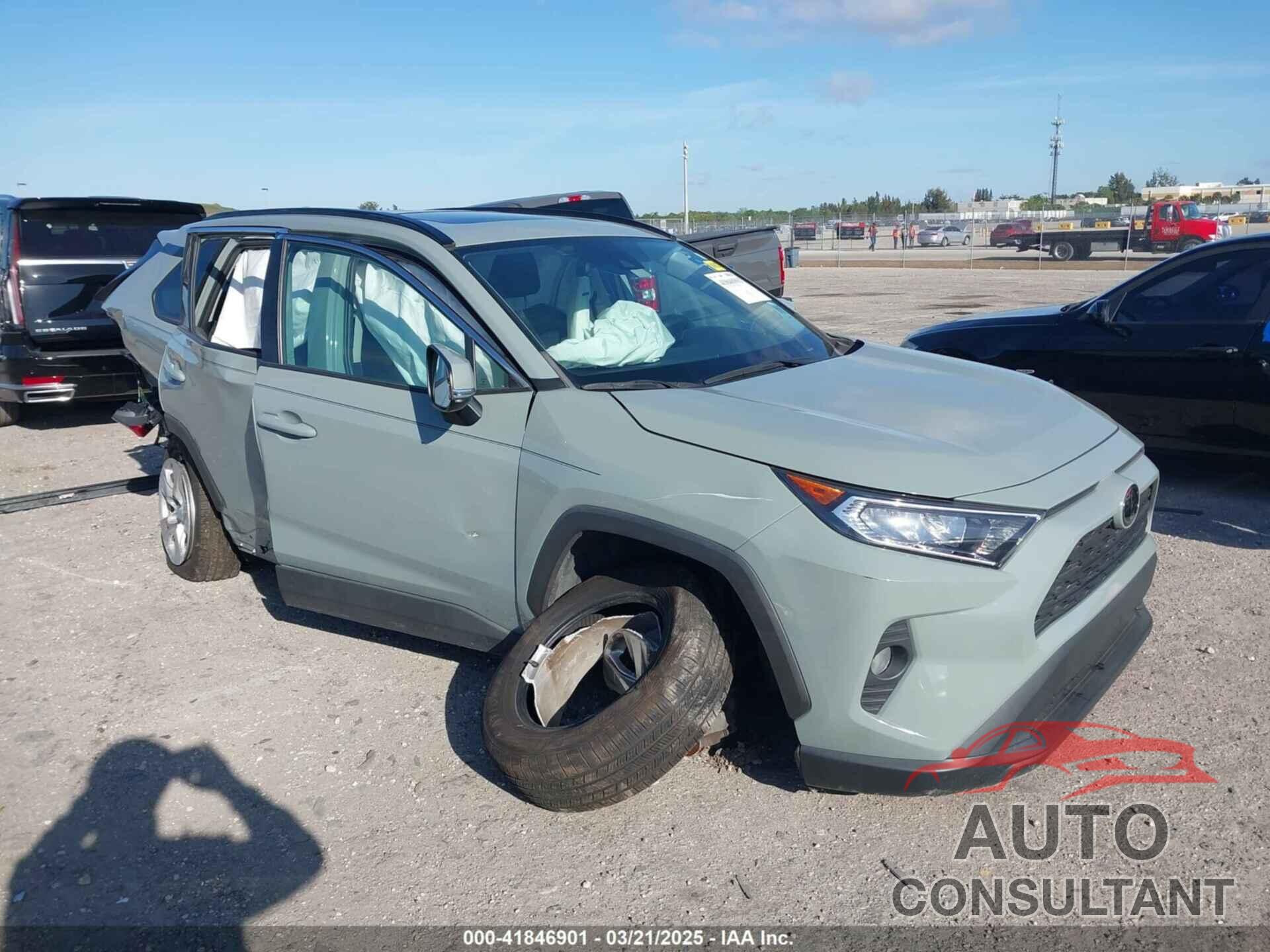 TOYOTA RAV4 2021 - 2T3W1RFV4MW136969