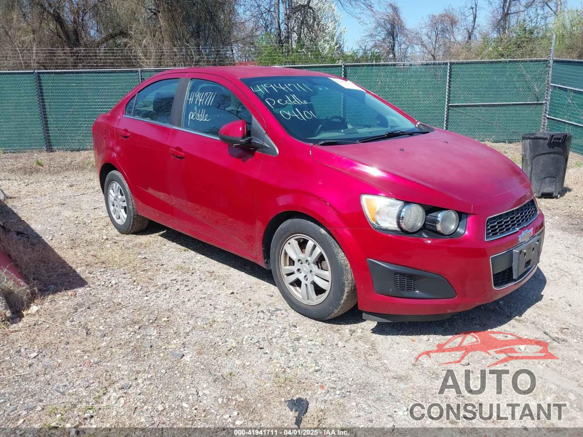 CHEVROLET SONIC 2014 - 1G1JC5SG0E4189664