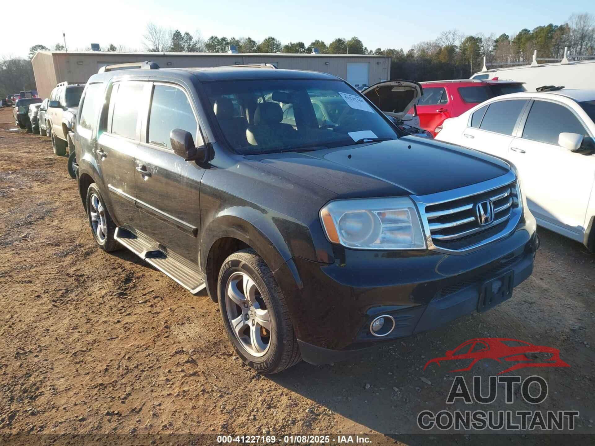 HONDA PILOT 2013 - 5FNYF4H57DB003218