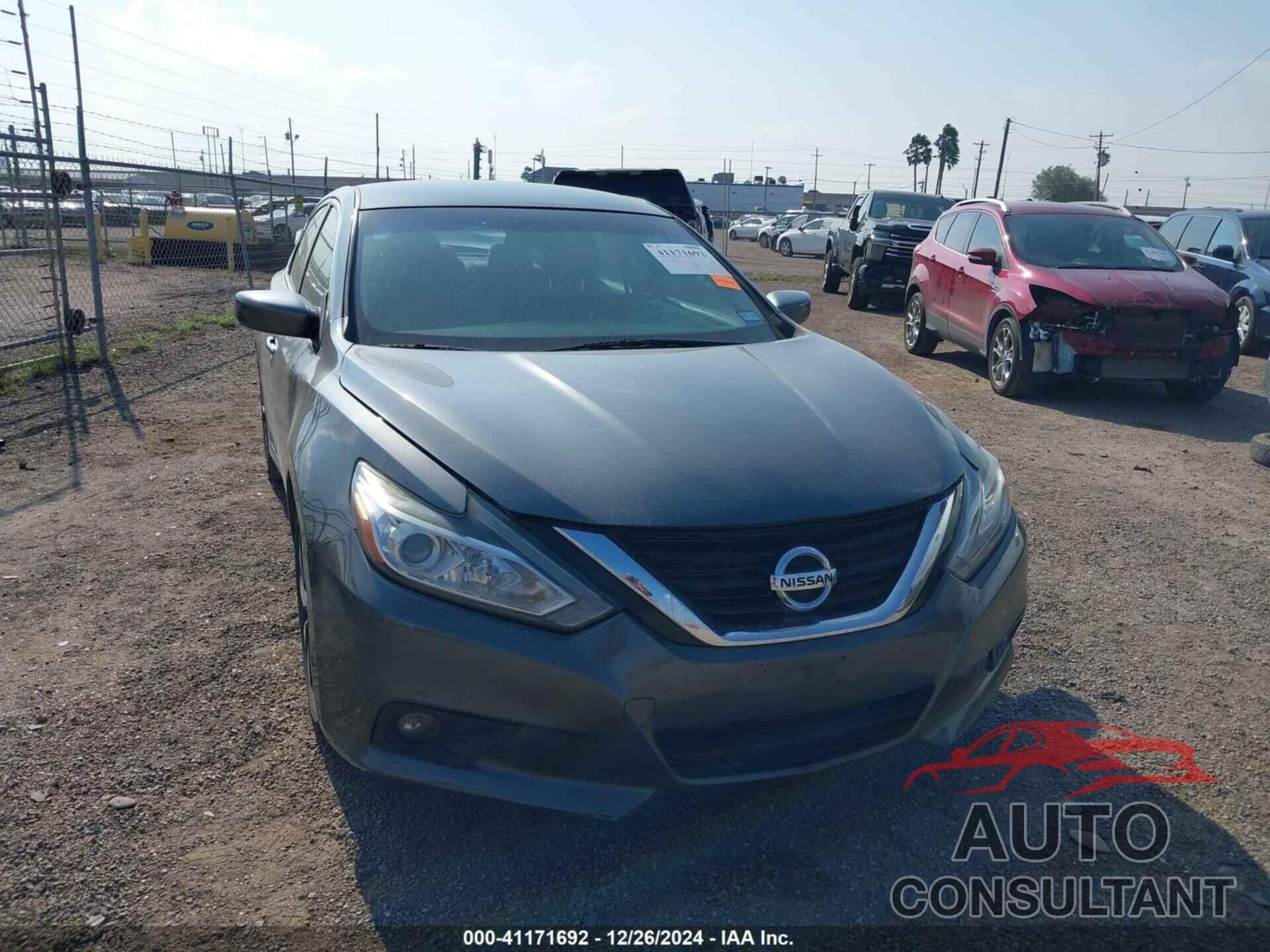 NISSAN ALTIMA 2018 - 1N4AL3AP3JC242974