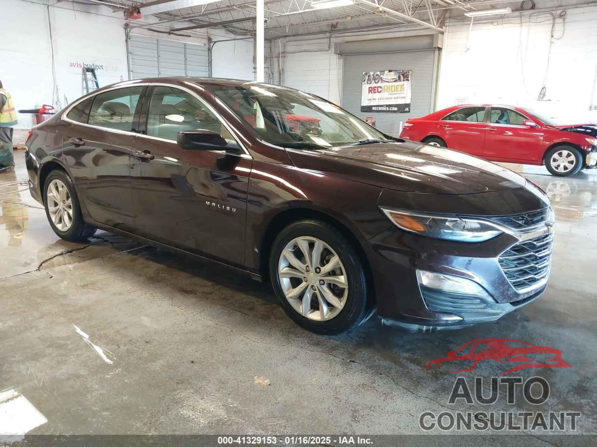 CHEVROLET MALIBU 2021 - 1G1ZD5ST5MF003410