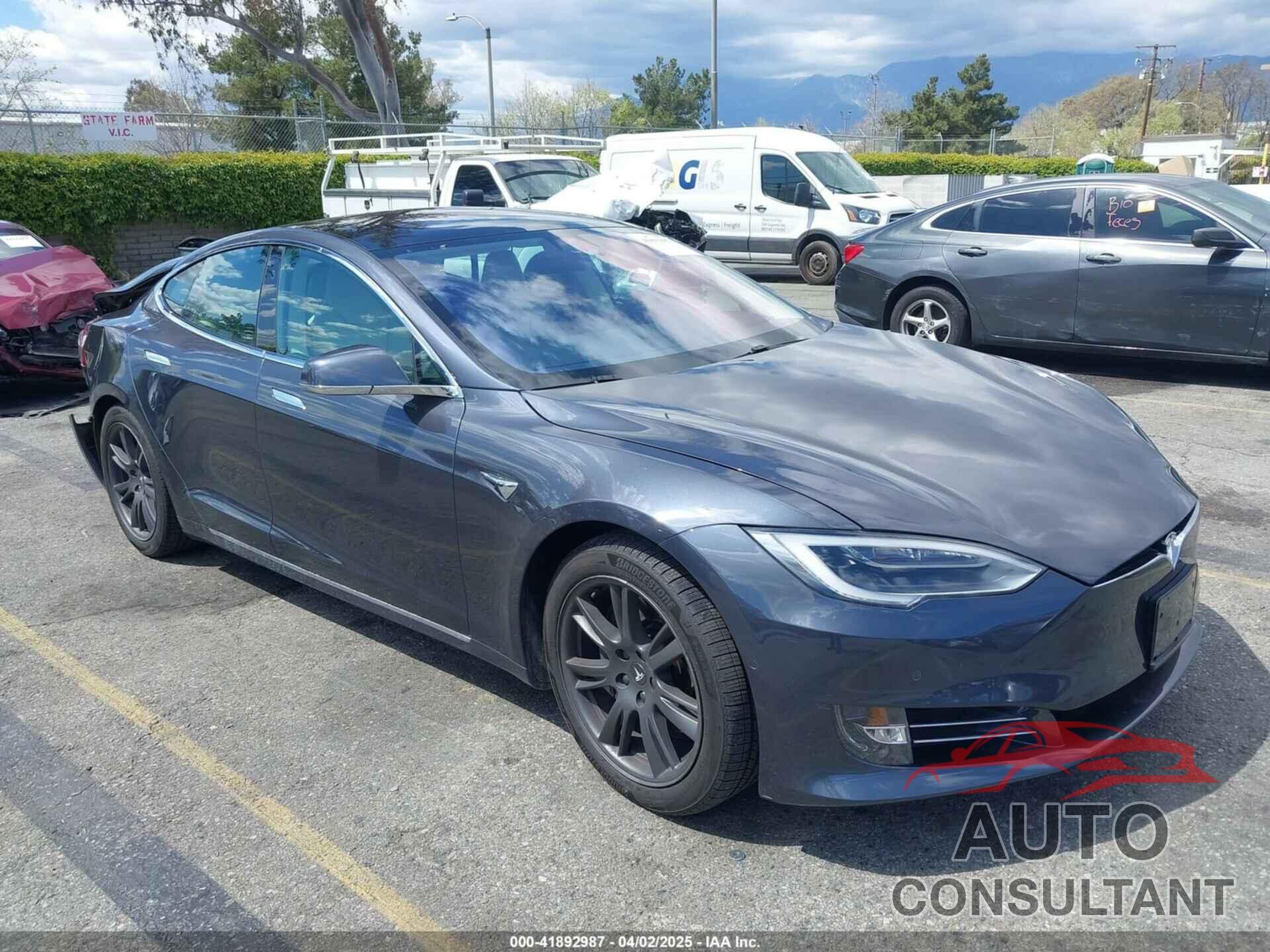 TESLA MODEL S 2018 - 5YJSA1E22JF250185