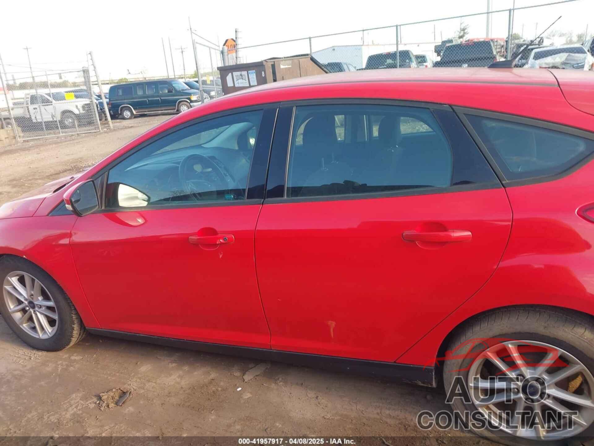 FORD FOCUS 2017 - 1FADP3K23HL259577