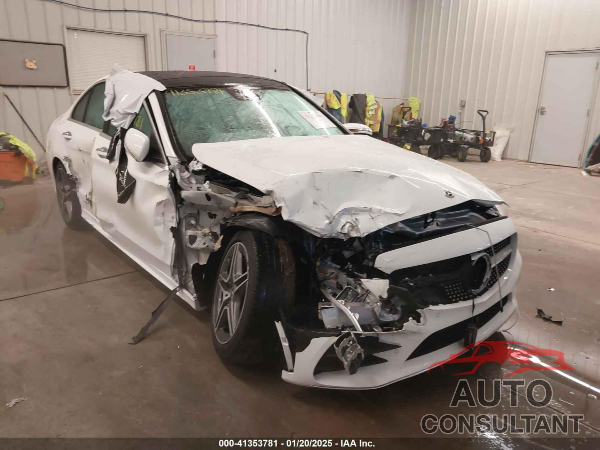 MERCEDES-BENZ C 300 2020 - W1KWF8EB8LR582243