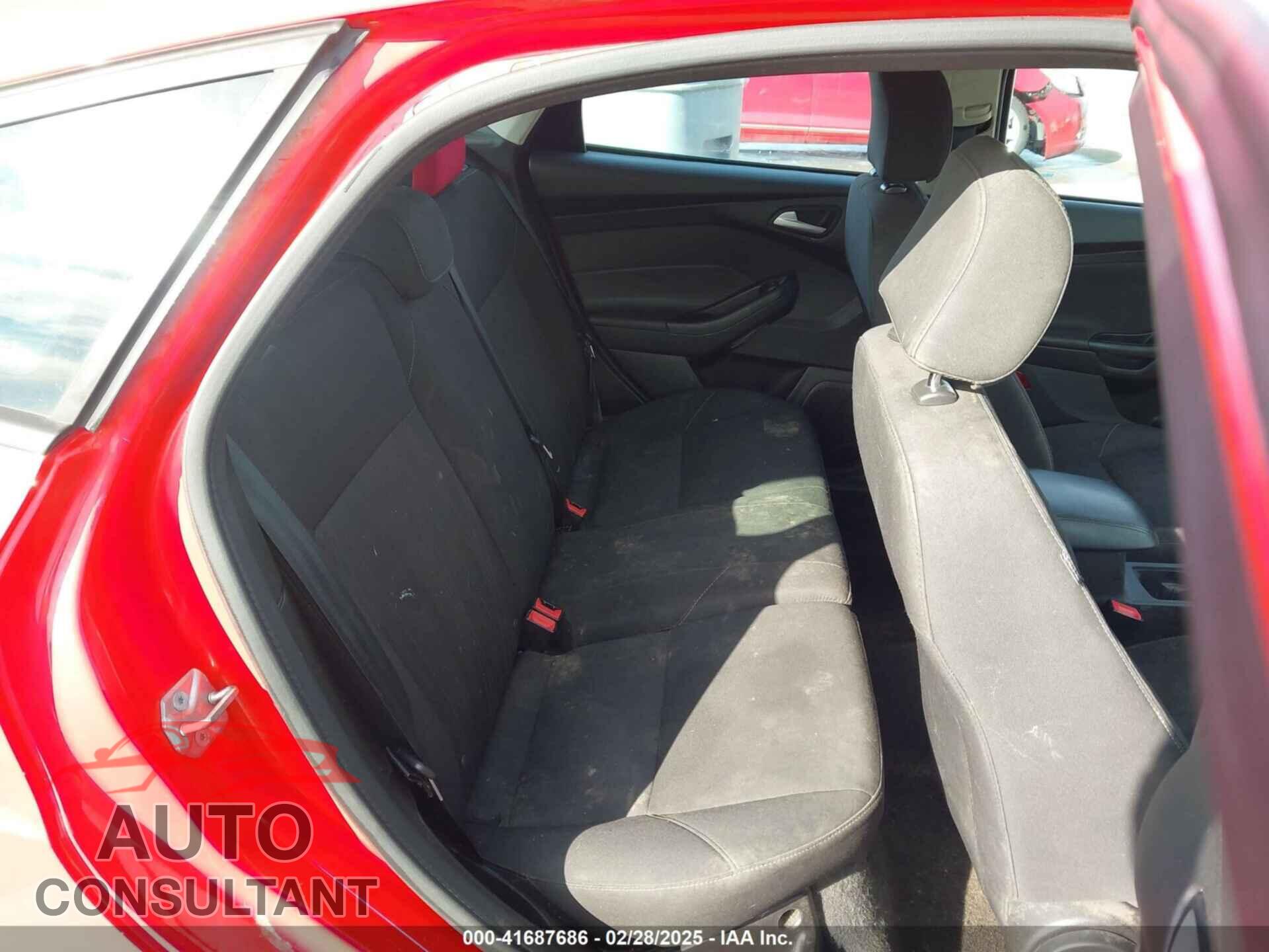 FORD FOCUS 2016 - 1FADP3K25GL338795