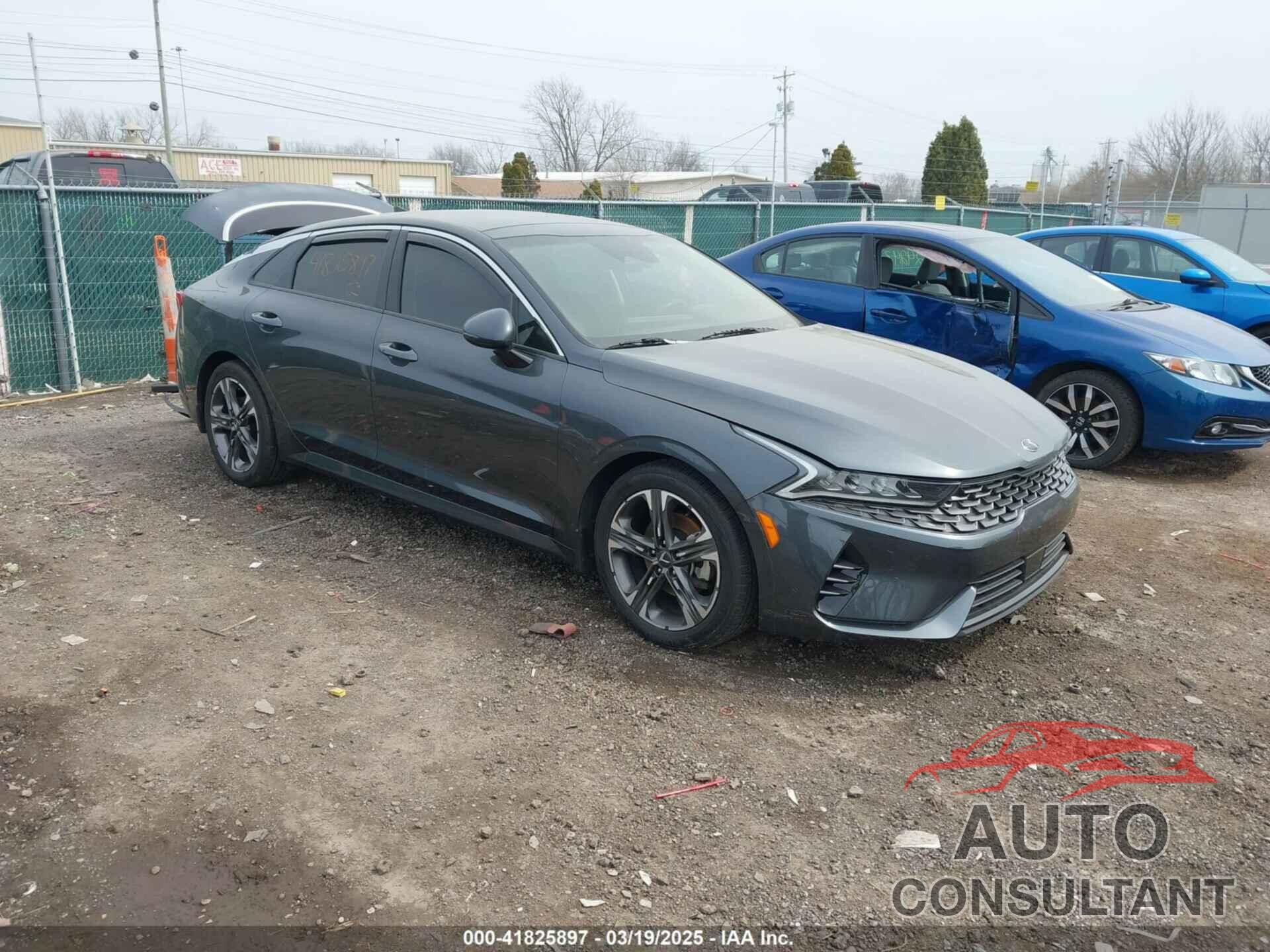 KIA K5 2021 - 5XXG34J23MG011043