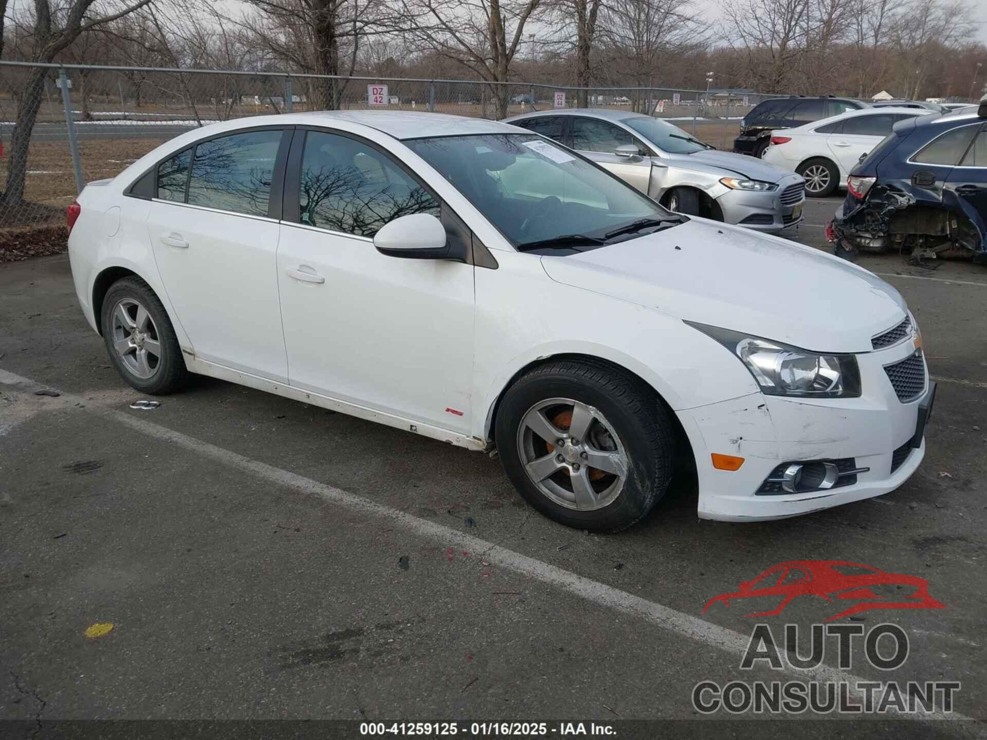 CHEVROLET CRUZE 2013 - 1G1PC5SB1D7320015