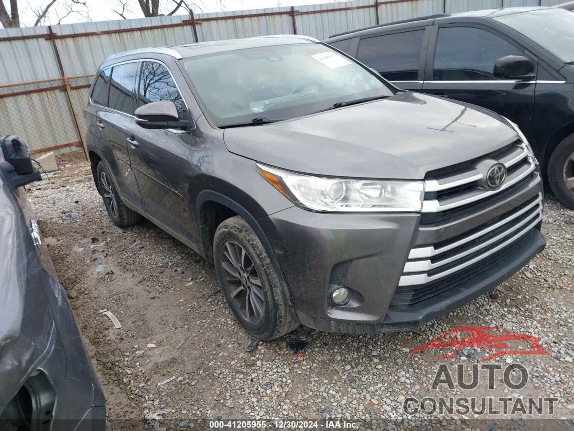 TOYOTA HIGHLANDER 2017 - 5TDJZRFH5HS440414