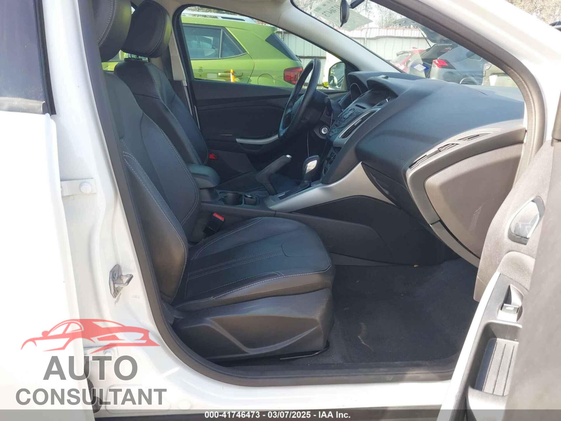 FORD FOCUS 2014 - 1FADP3F2XEL259873