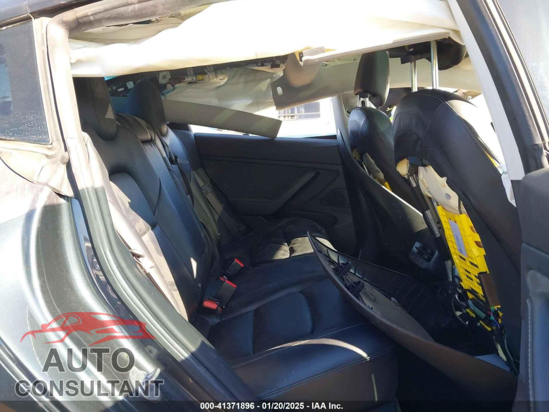 TESLA MODEL 3 2018 - 5YJ3E1EA6JF044643