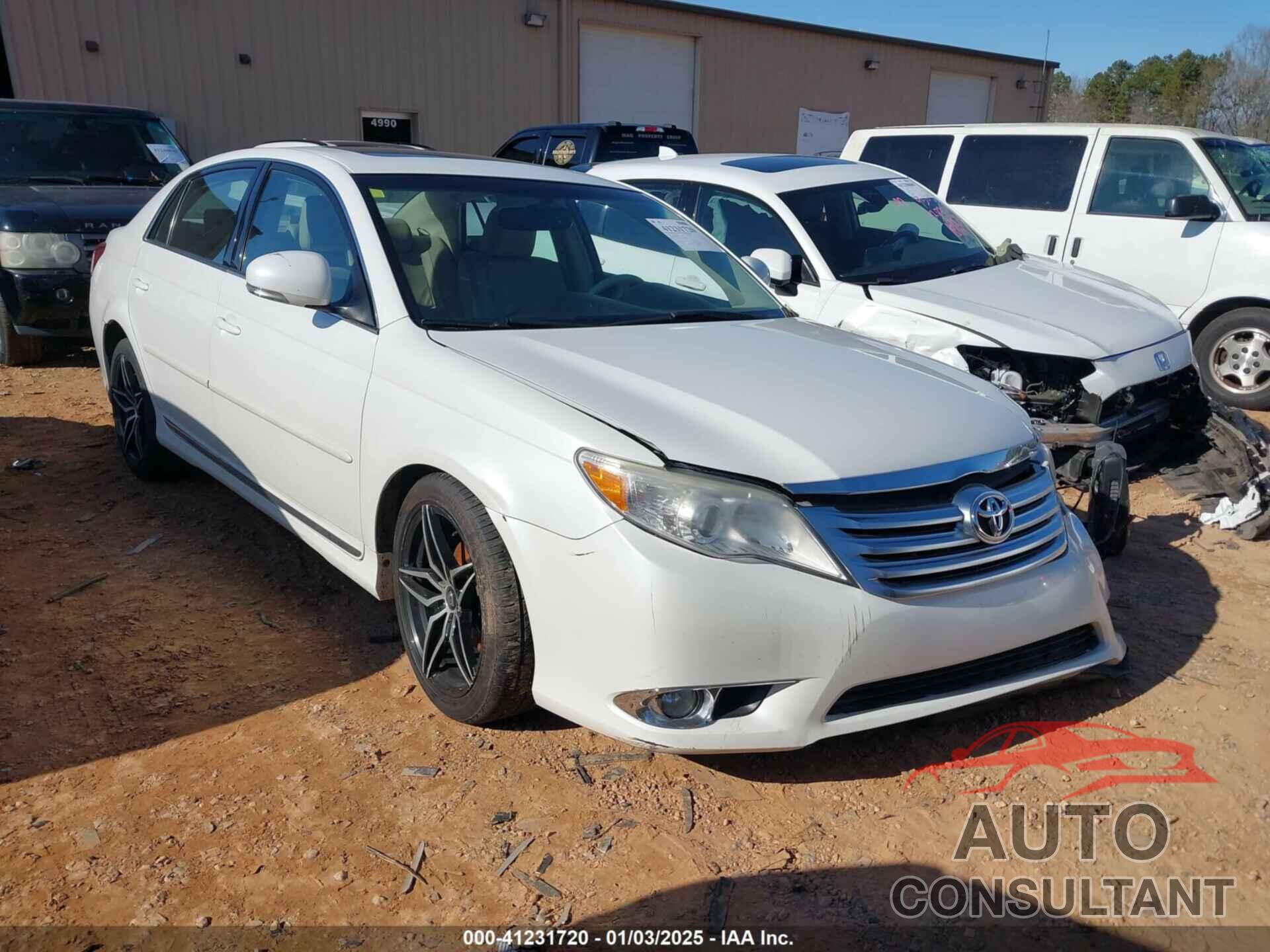 TOYOTA AVALON 2011 - 4T1BK3DB8BU372774