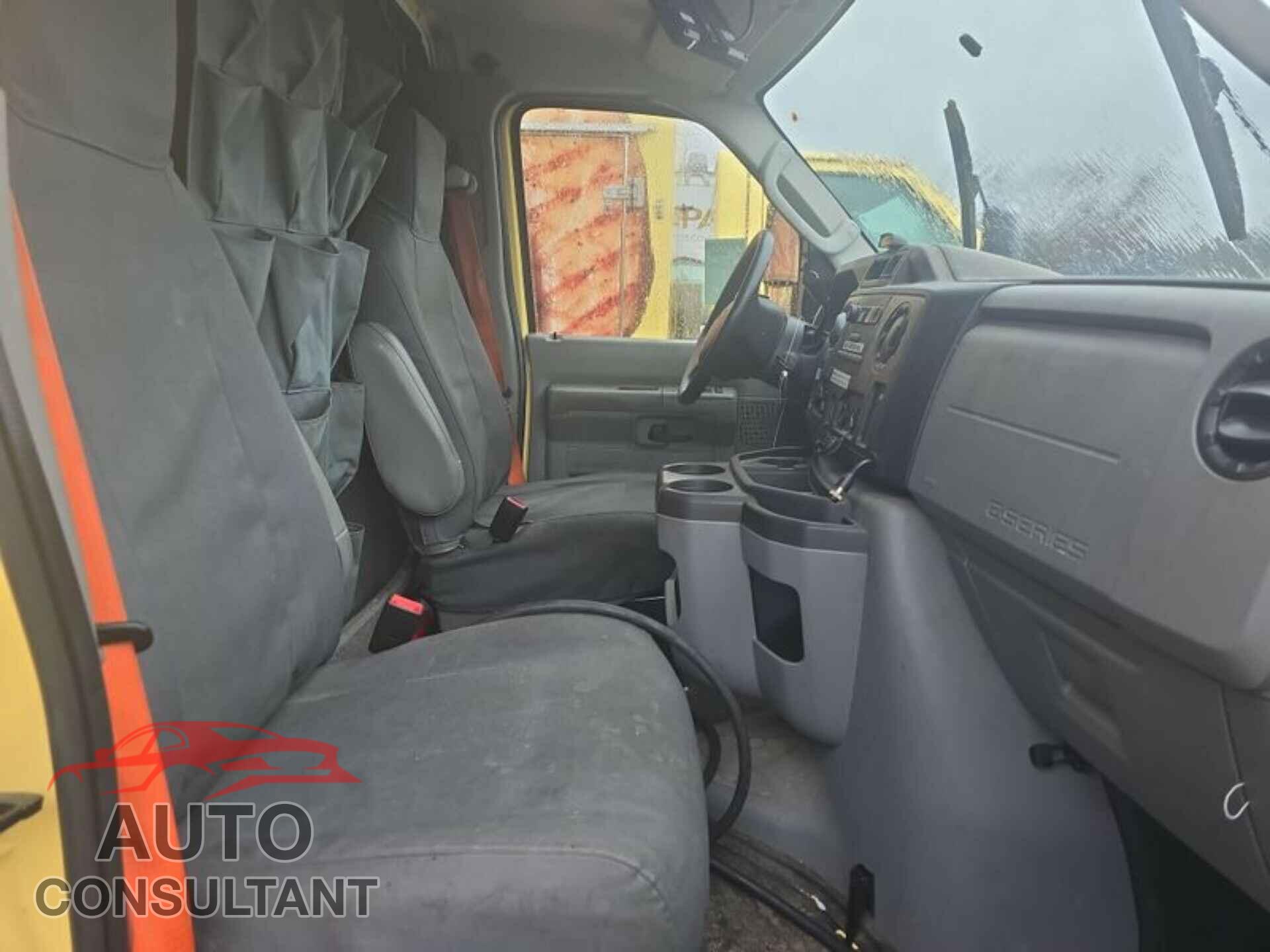 FORD ECONOLINE 2019 - 1FDXE4FS2KDC53747
