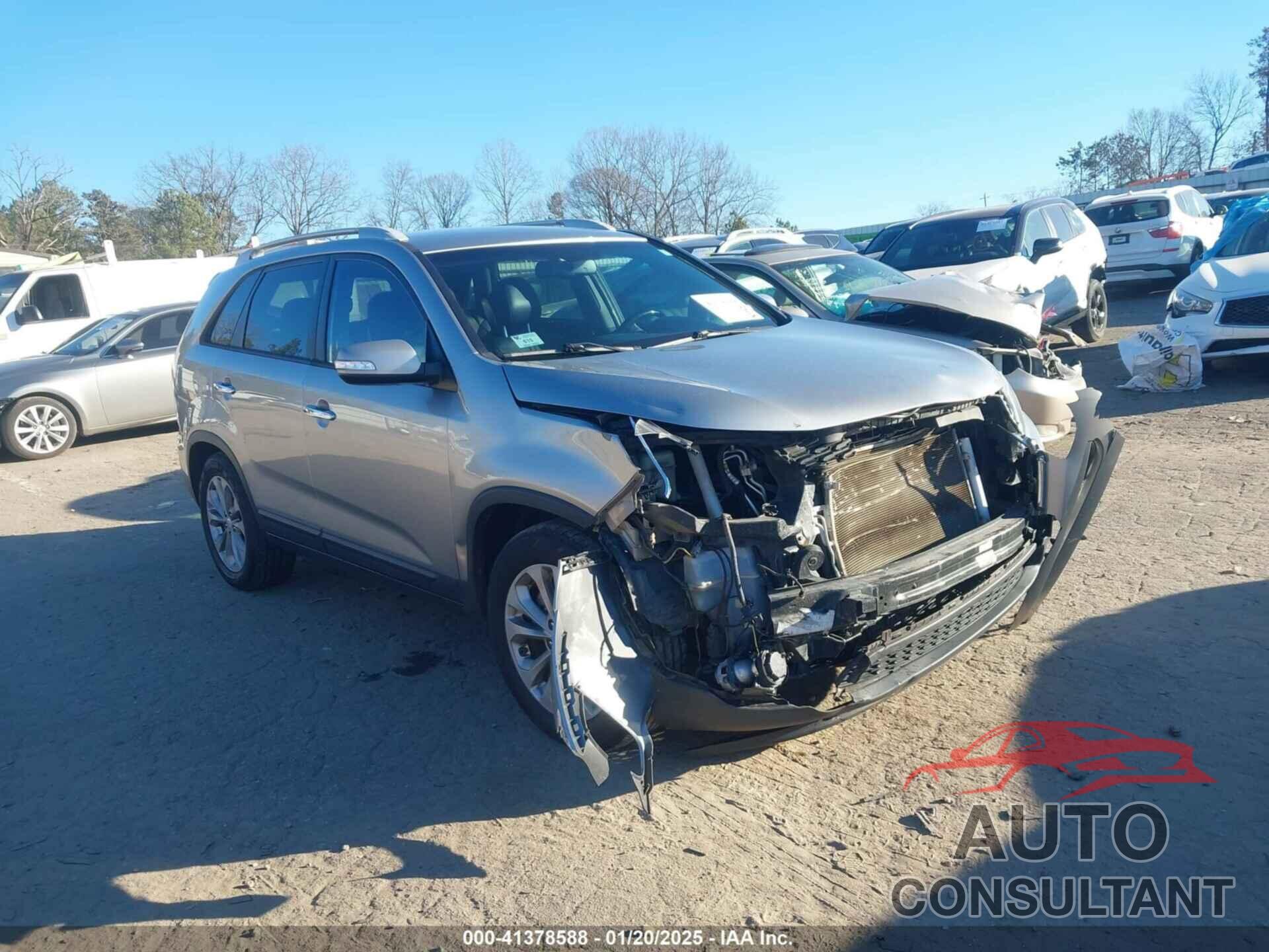 KIA SORENTO 2015 - 5XYKU4A71FG590910