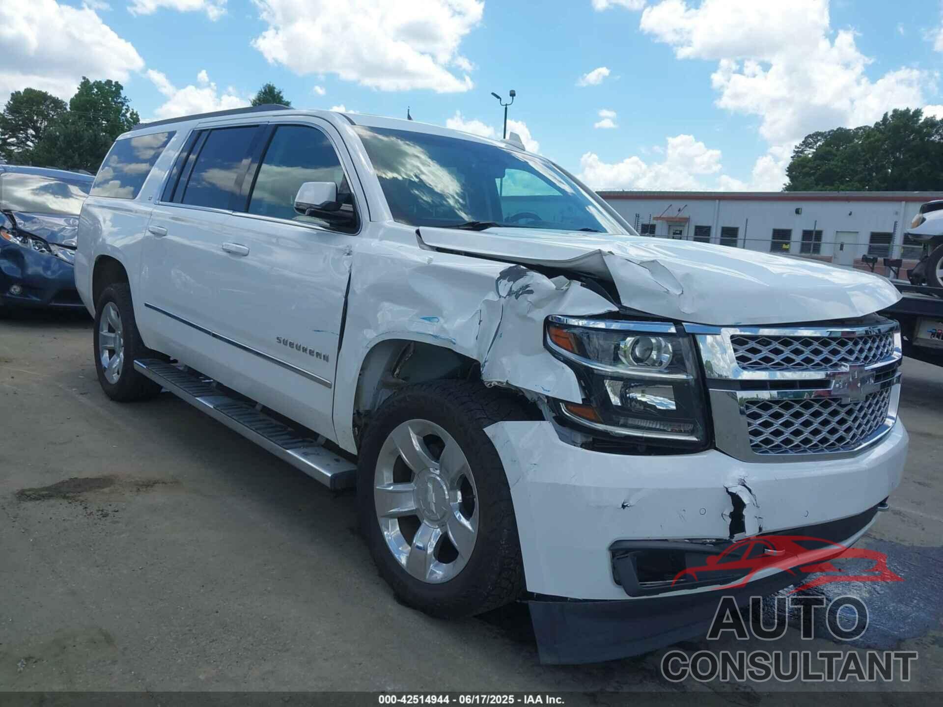 CHEVROLET SUBURBAN 2018 - 1GNSKHKC0JR397772